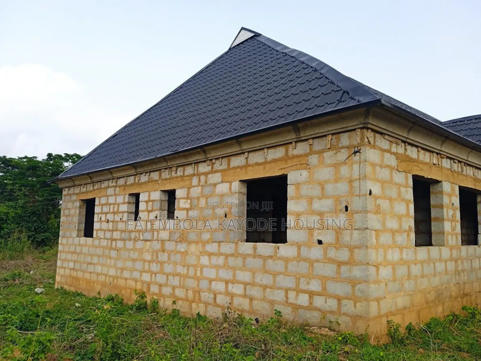 3bdrm Bungalow in Ajobiewe, Ibadan Polytechnic/University for sale