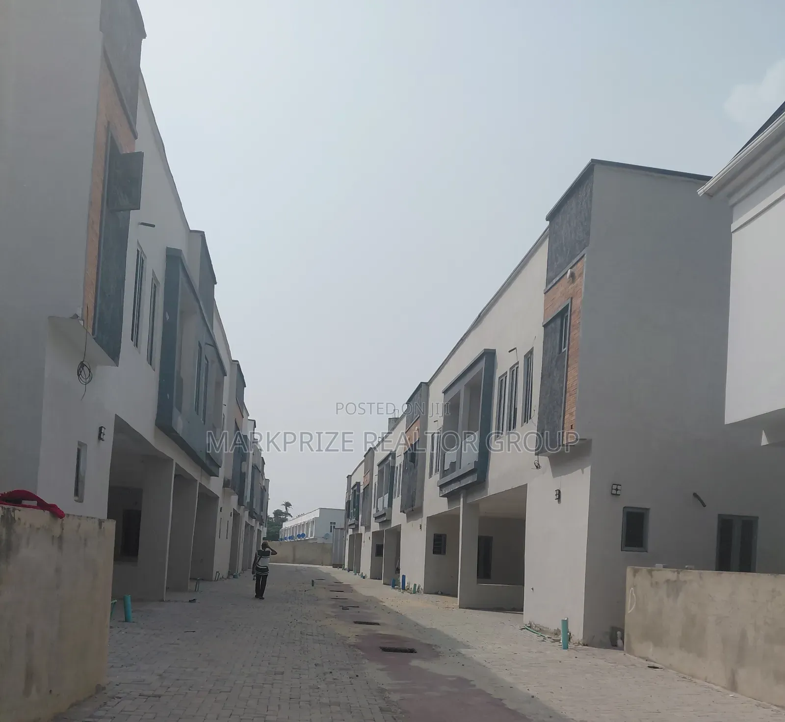 4bdrm Duplex in Orchid Lekki Lagos for sale
