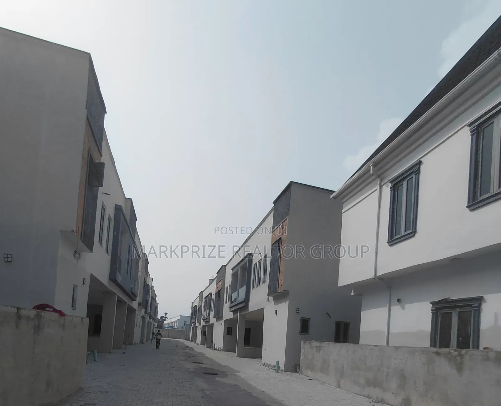 4bdrm Duplex in Orchid Lekki Lagos for sale