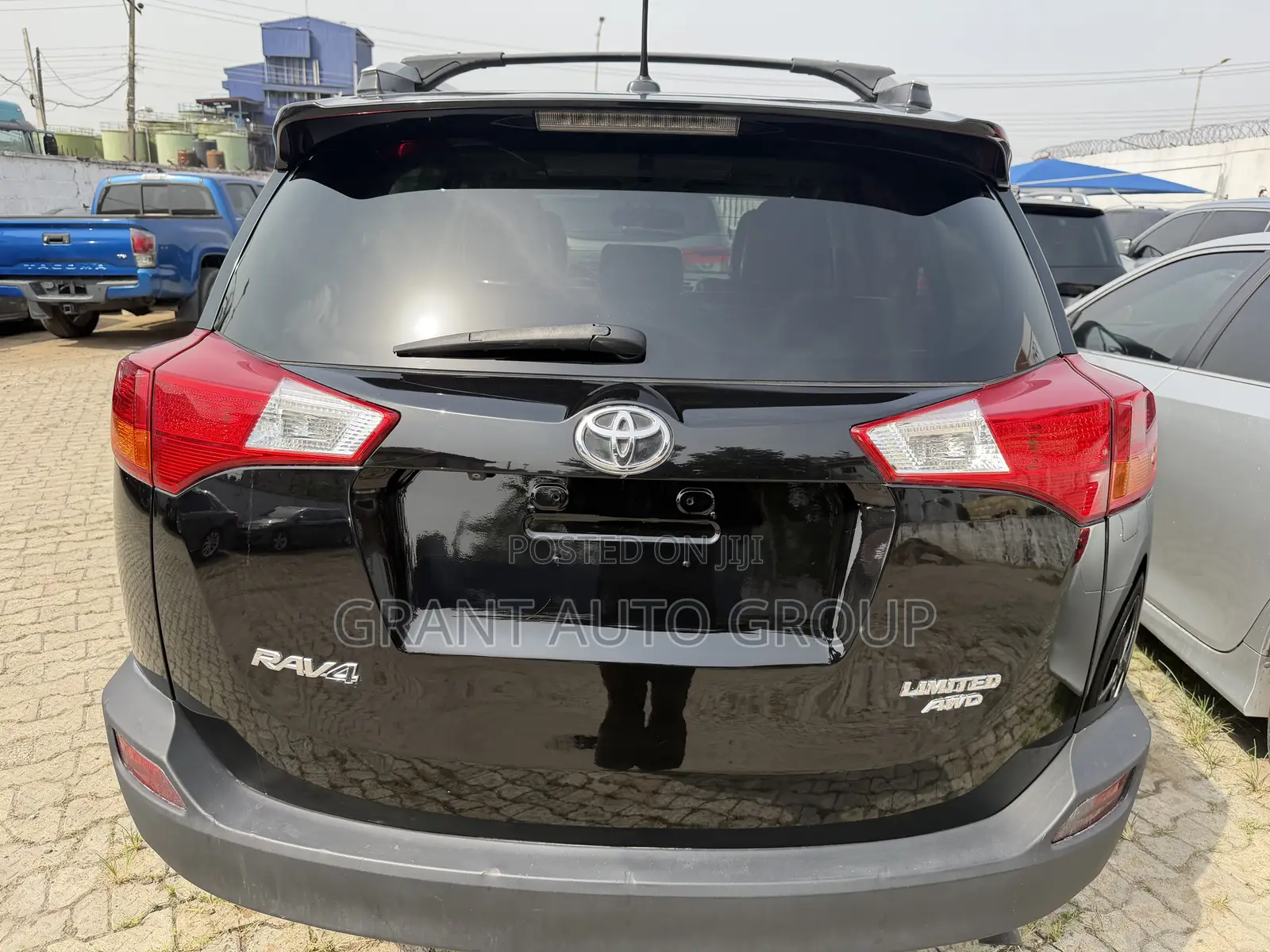 Toyota RAV4 Limited AWD (2.5L 4cyl 6A) 2013 Black