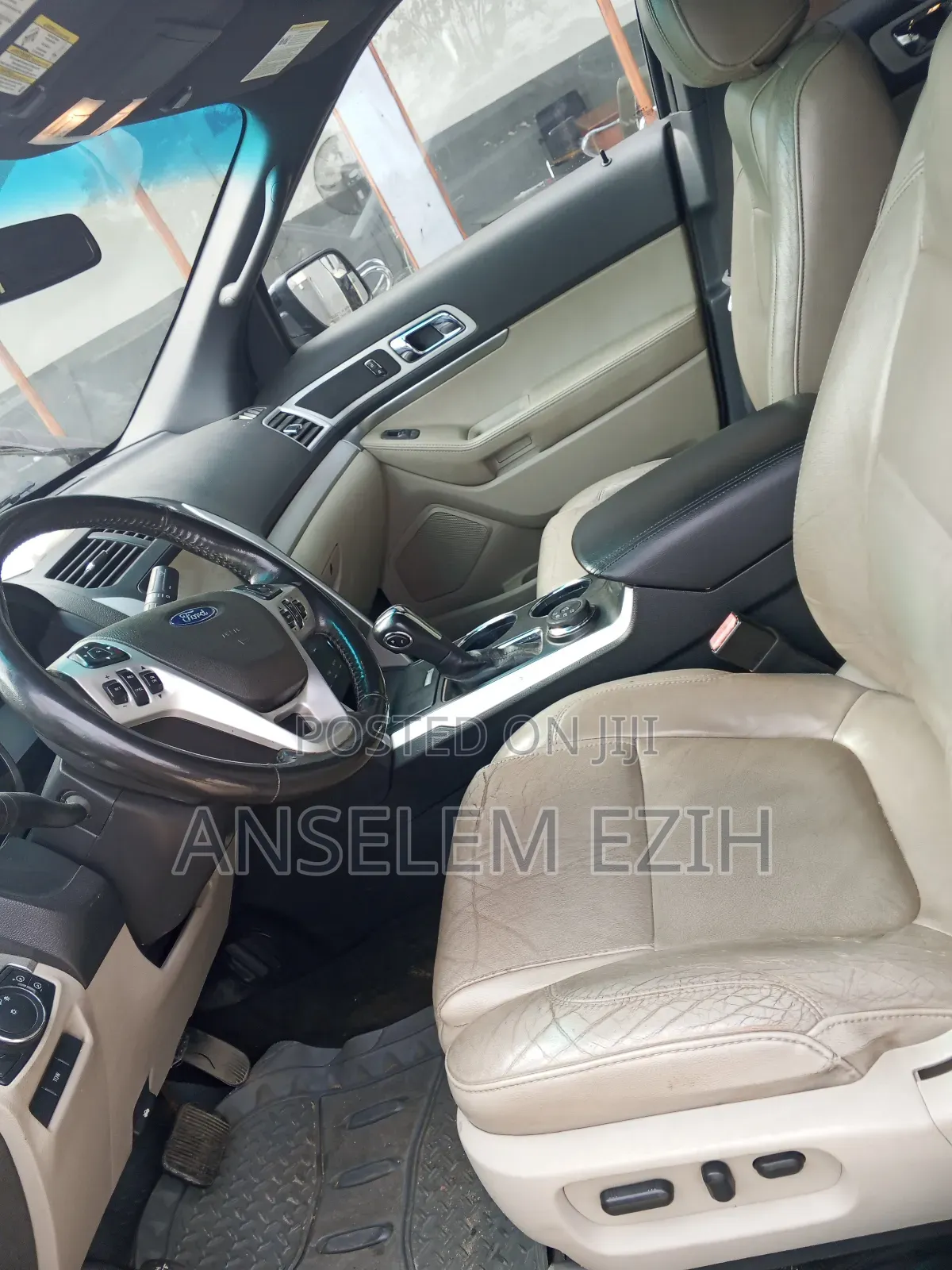 Ford Explorer 2012 Brown