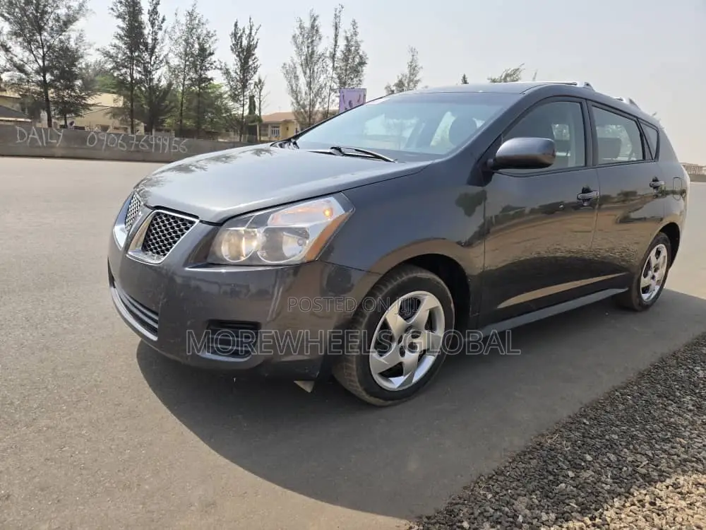 Pontiac Vibe 1.8L 2010 Gray