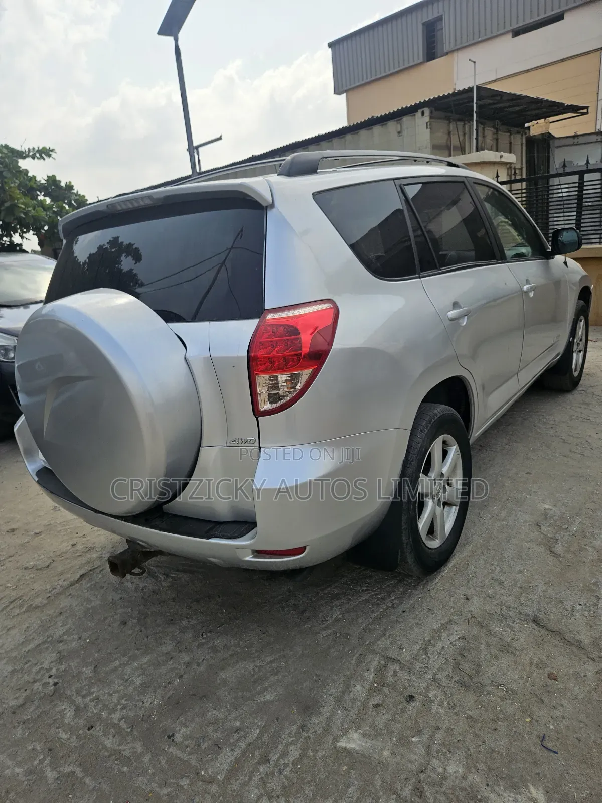 Toyota RAV4 2010 Silver