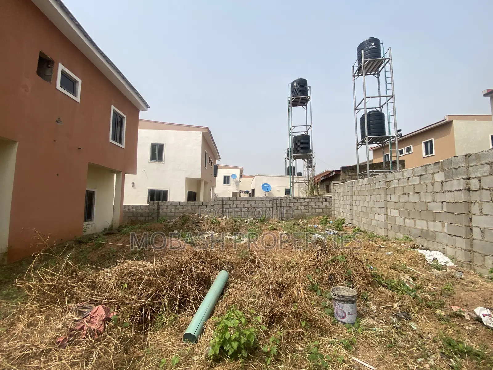 3bdrm Duplex in S&T Estate Jericho for sale