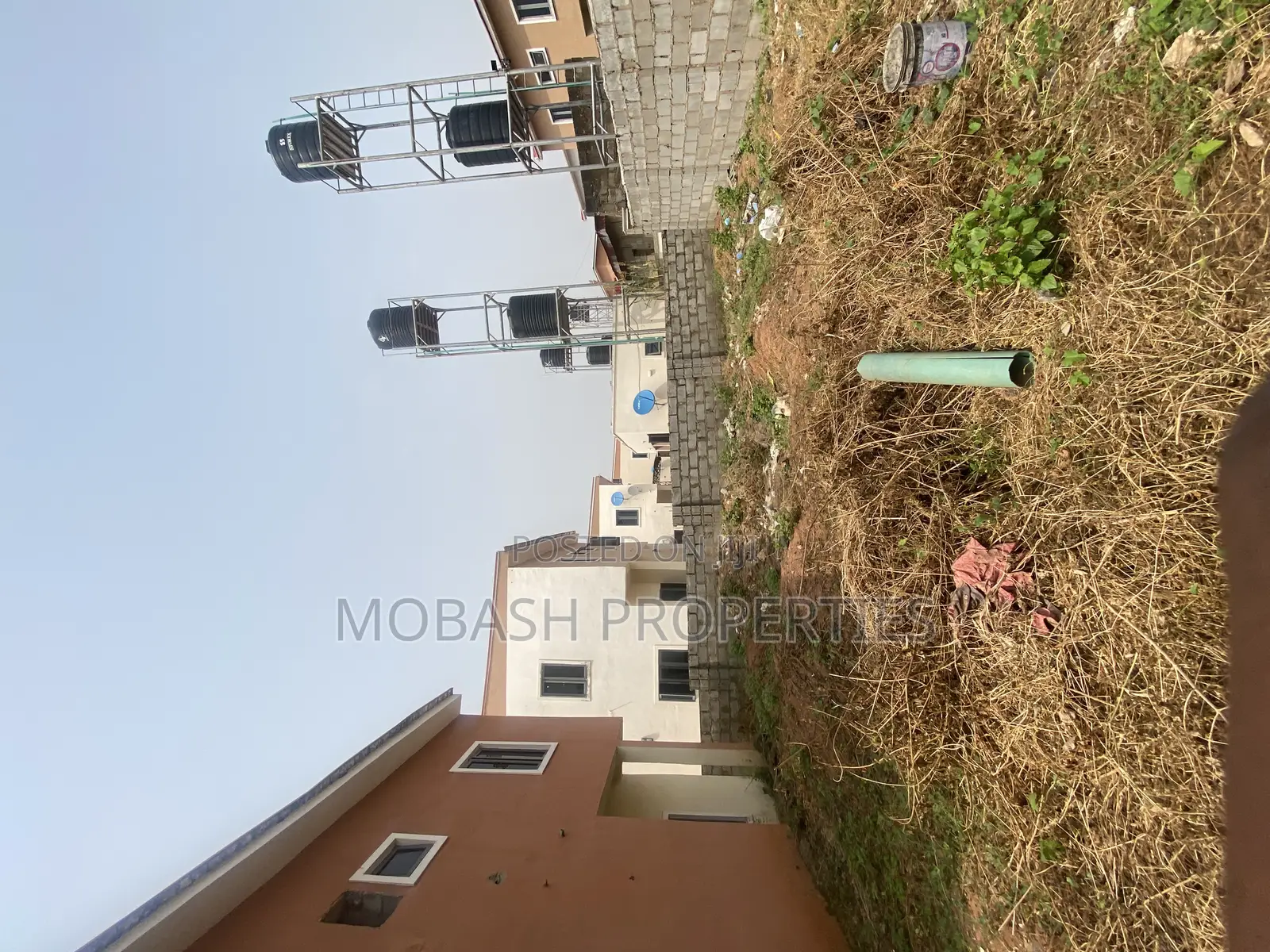 3bdrm Duplex in S&T Estate Jericho for sale