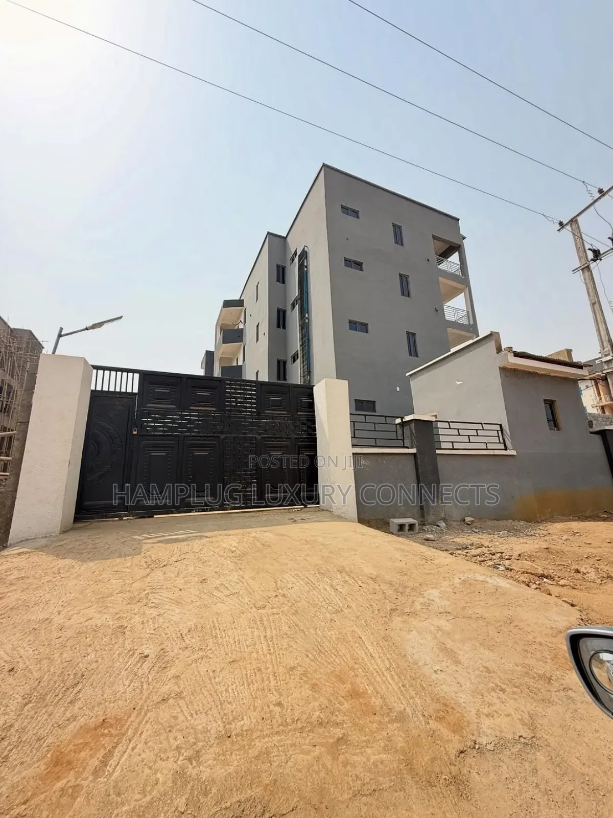 3bdrm Apartment in Katampe for sale