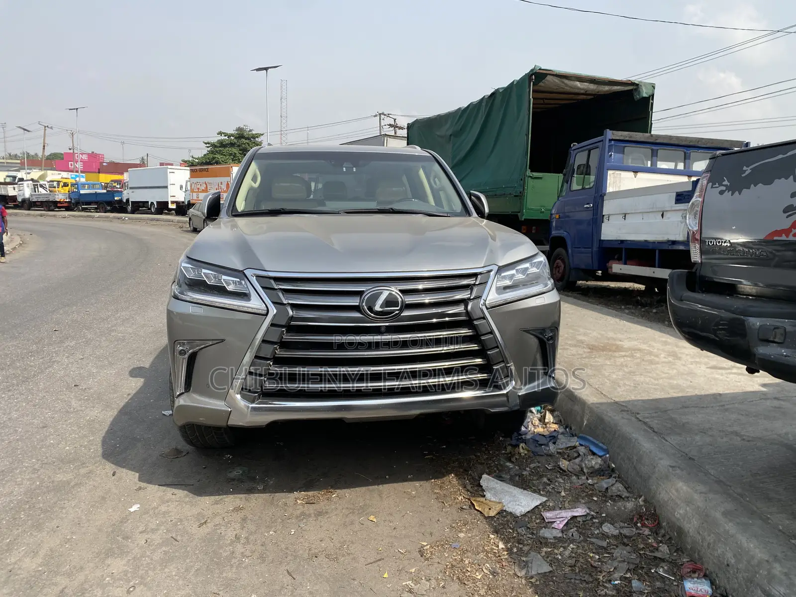 Lexus LX 570 AWD 2020 Gold