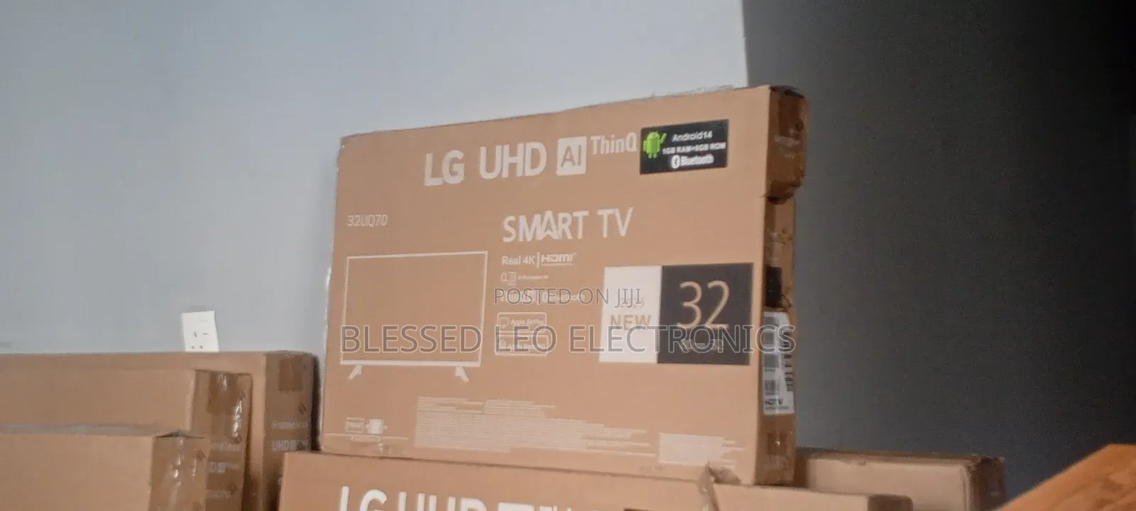 32 Inches With Built in Apps (Tv )
