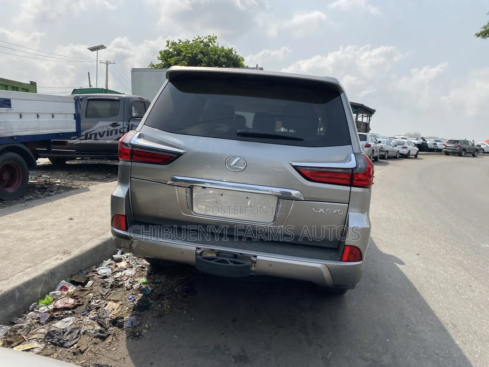 Lexus LX 570 AWD 2020 Gold