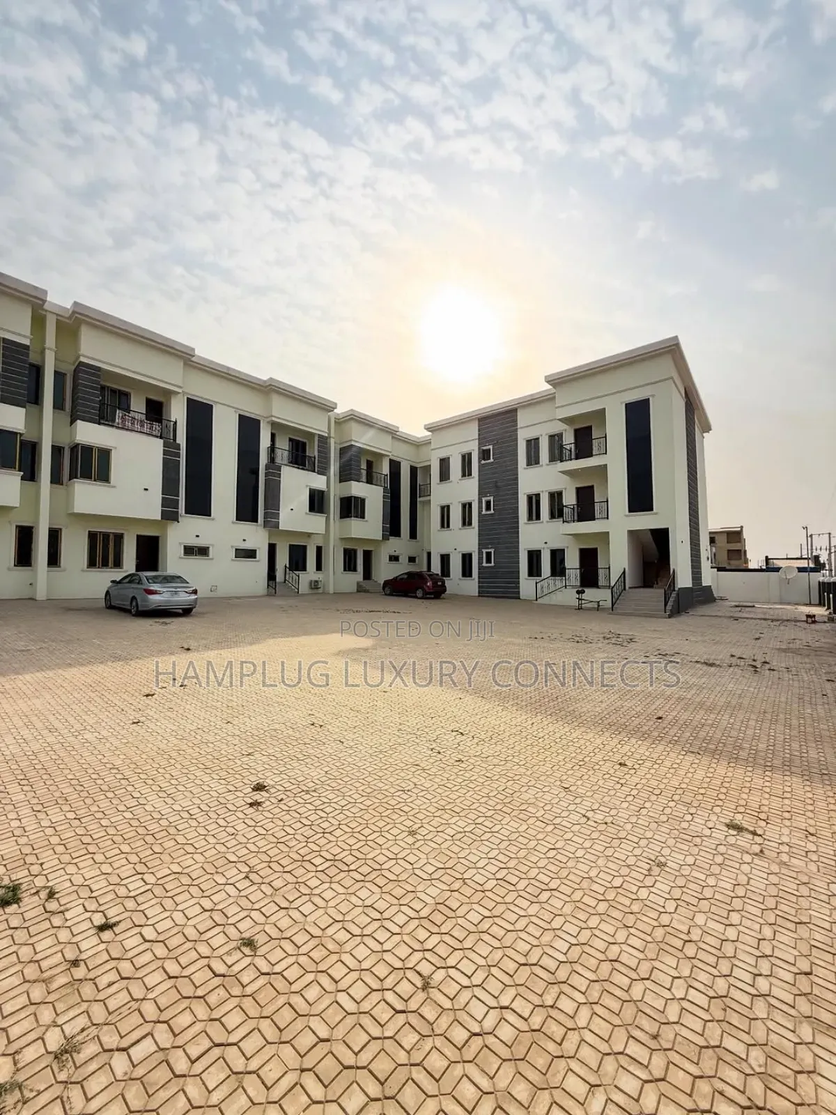 4bdrm Townhouse/Terrace in Lifecamp for sale
