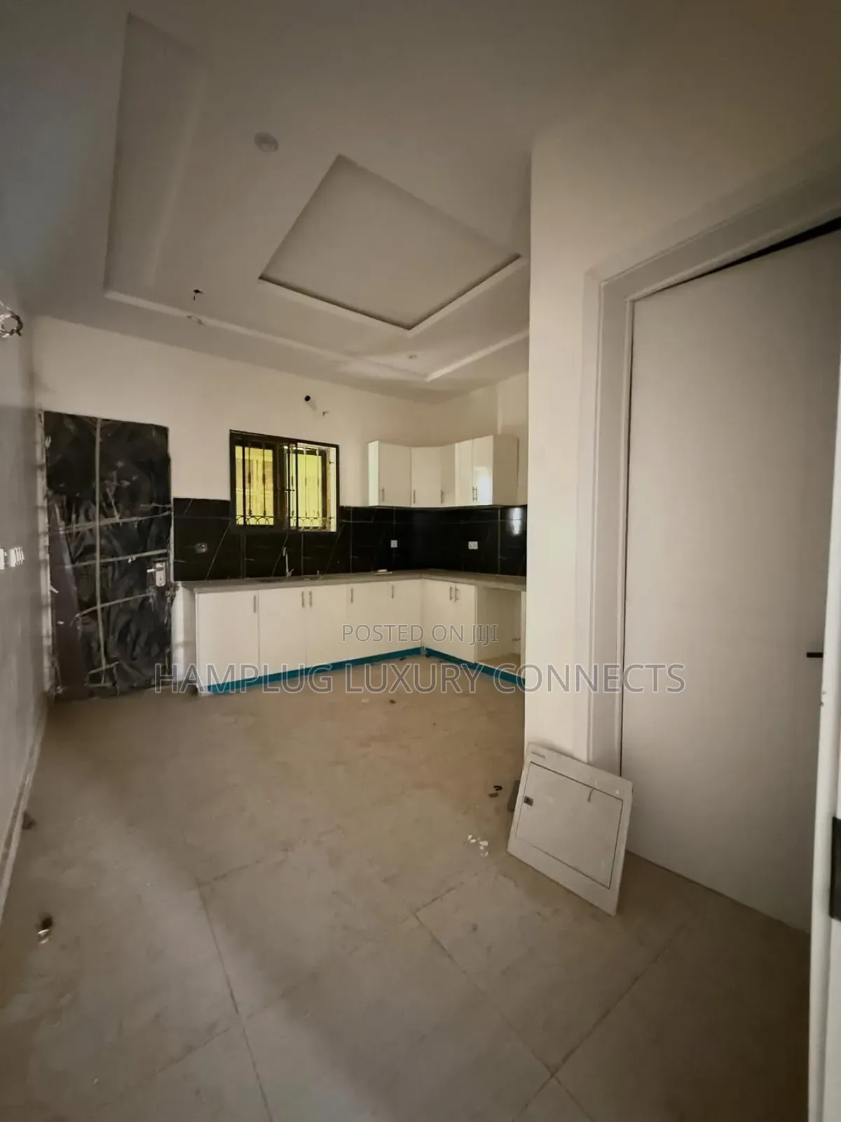 4bdrm Townhouse/Terrace in Lifecamp for sale