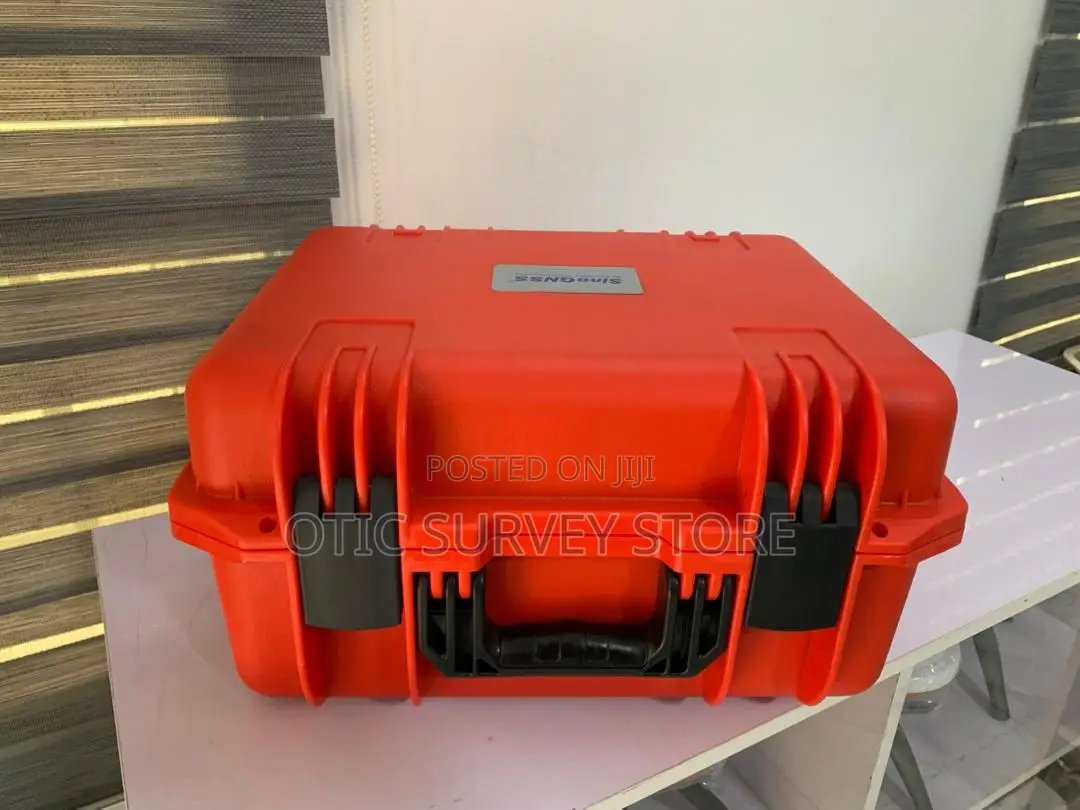 Comnav Tsc200 Total Station for Angle, Distance and Coordinate Measure