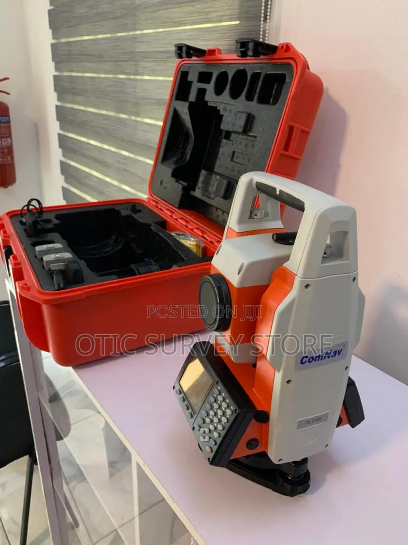 Comnav Tsc200 Total Station for Angle, Distance and Coordinate Measure