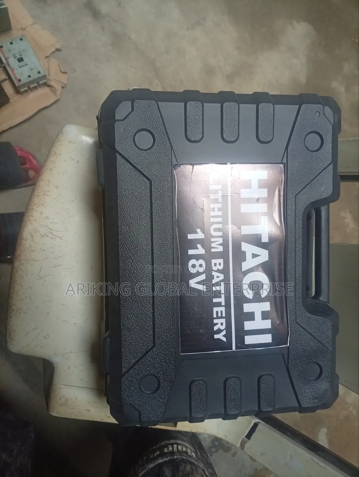 Hitachi 118v Cordless Portable Pressure Washer.