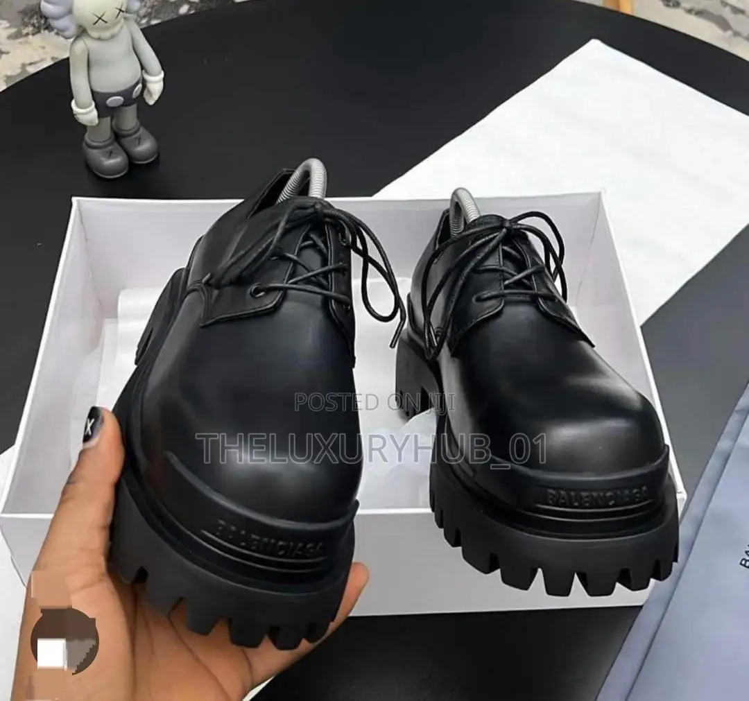 High Quality Balenciaga Corporate Shoe