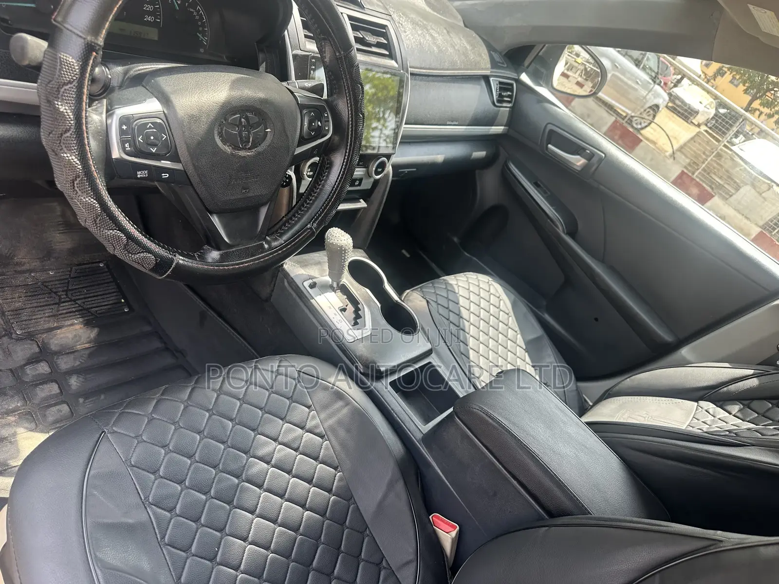 Toyota Camry LE 4dr Sedan (2.5L 4cyl 6A) 2015 White