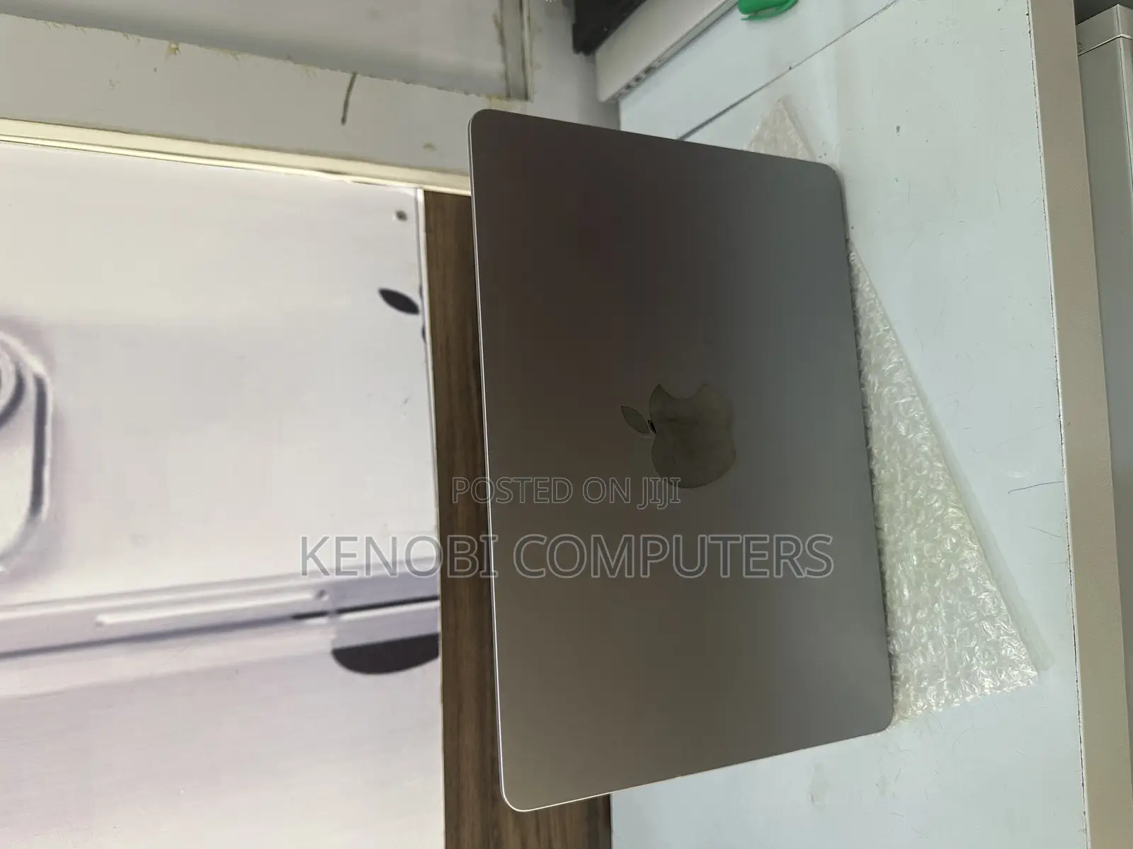 Laptop Apple MacBook Air 2022 M2 8GB Apple M2 SSD 256GB