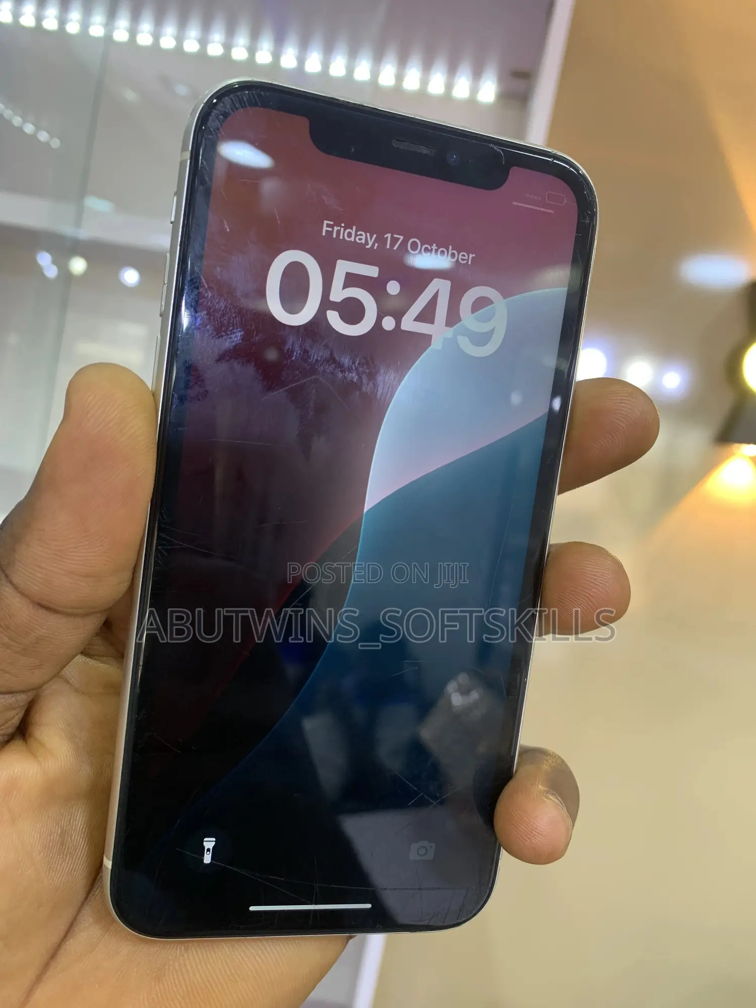 Apple iPhone 11 64 GB White