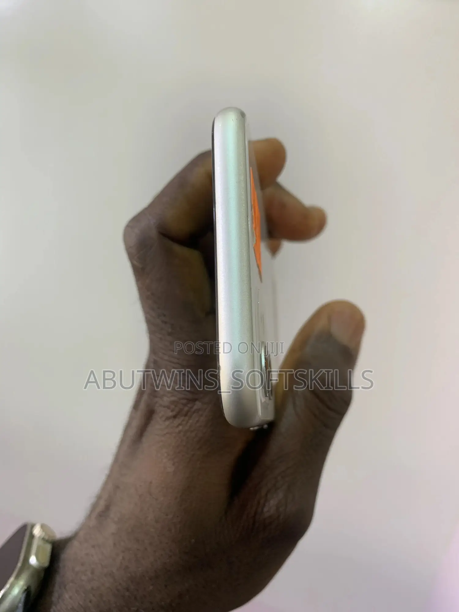 Apple iPhone 11 64 GB White