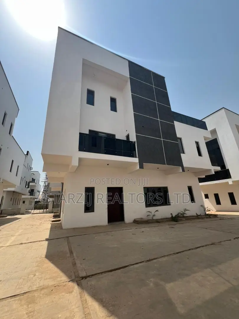 5bdrm House in Mabushi for sale