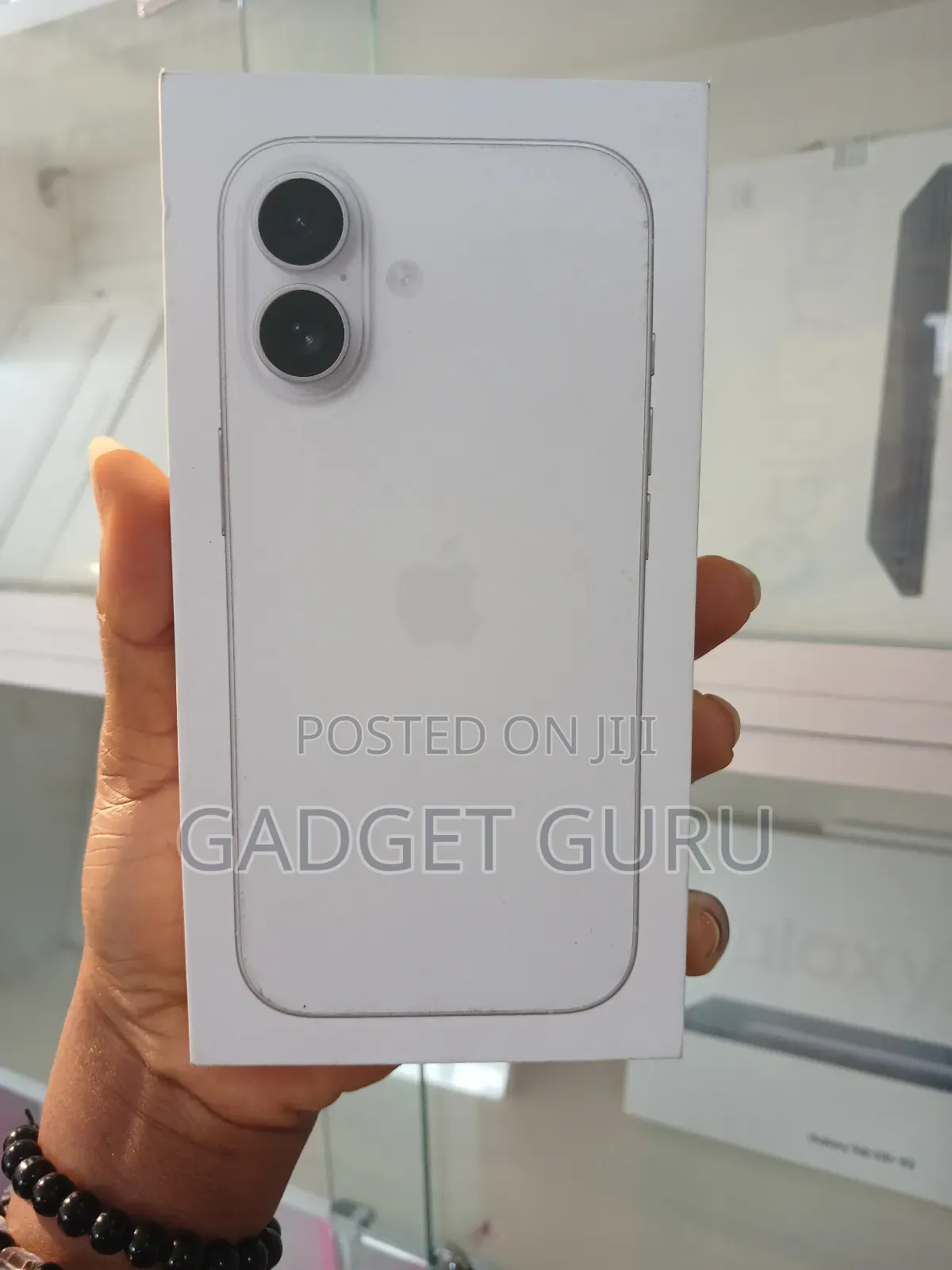 New Apple iPhone 17 256 GB White