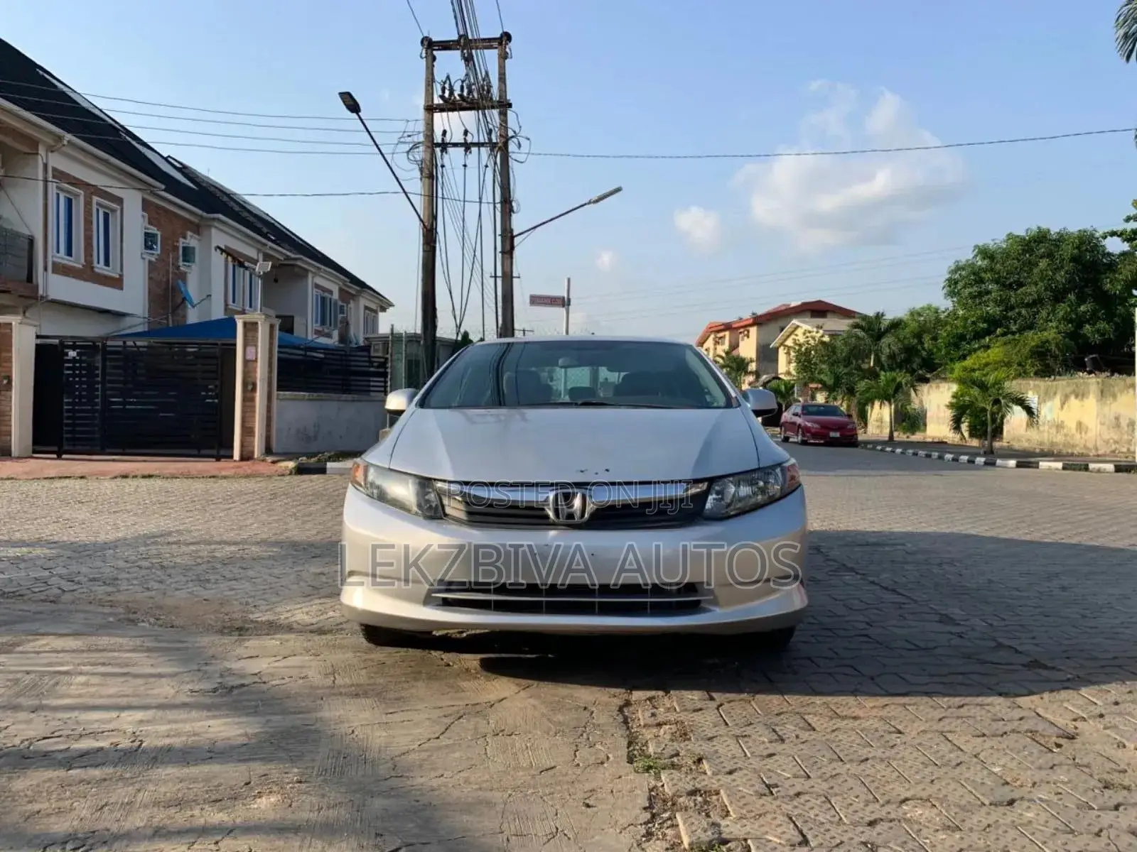 Honda Civic 1.8 5 Door Automatic 2012 Silver
