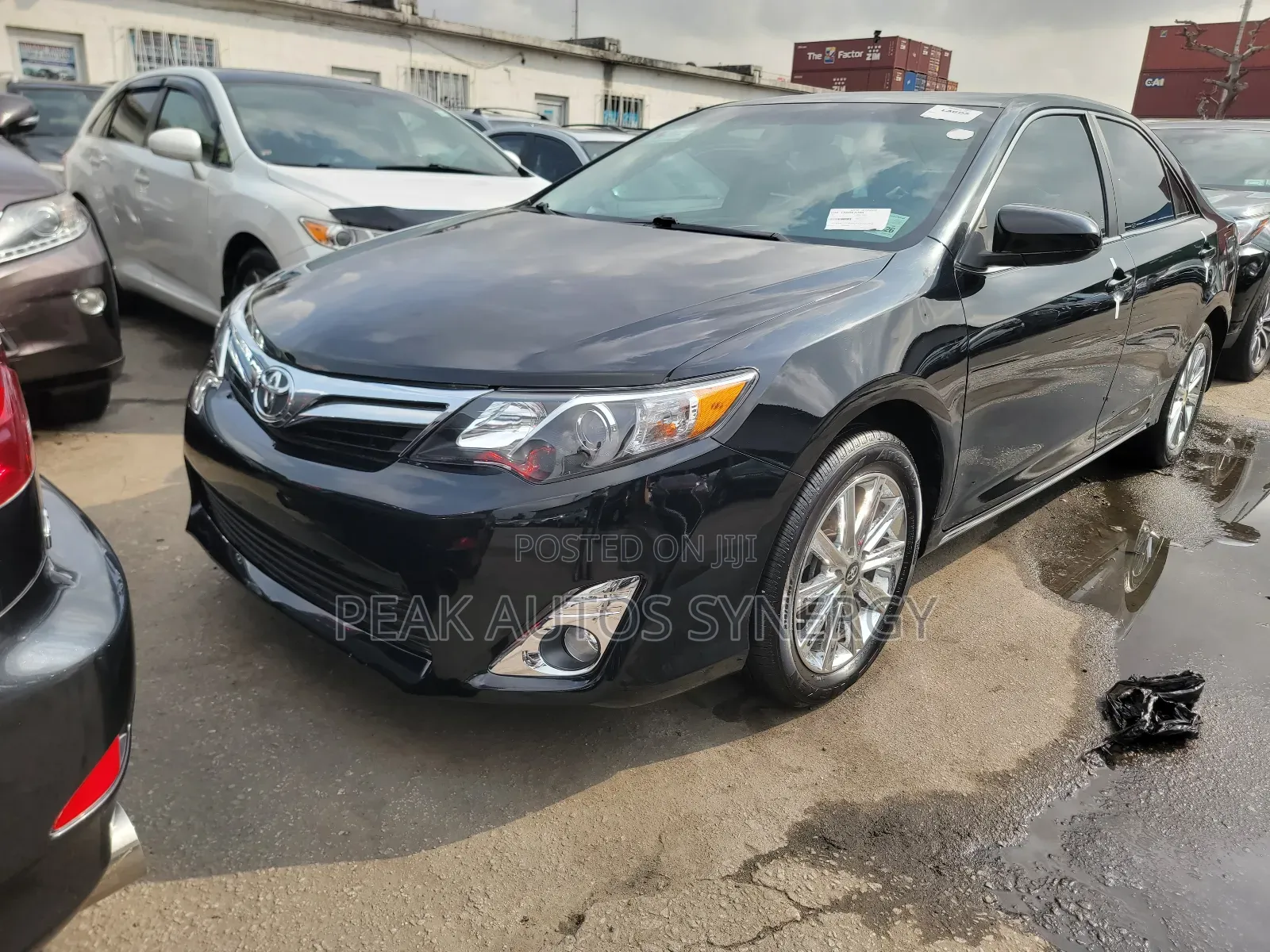 Toyota Camry XLE 4dr Sedan (2.5L 4cyl 6A) 2013 Gray