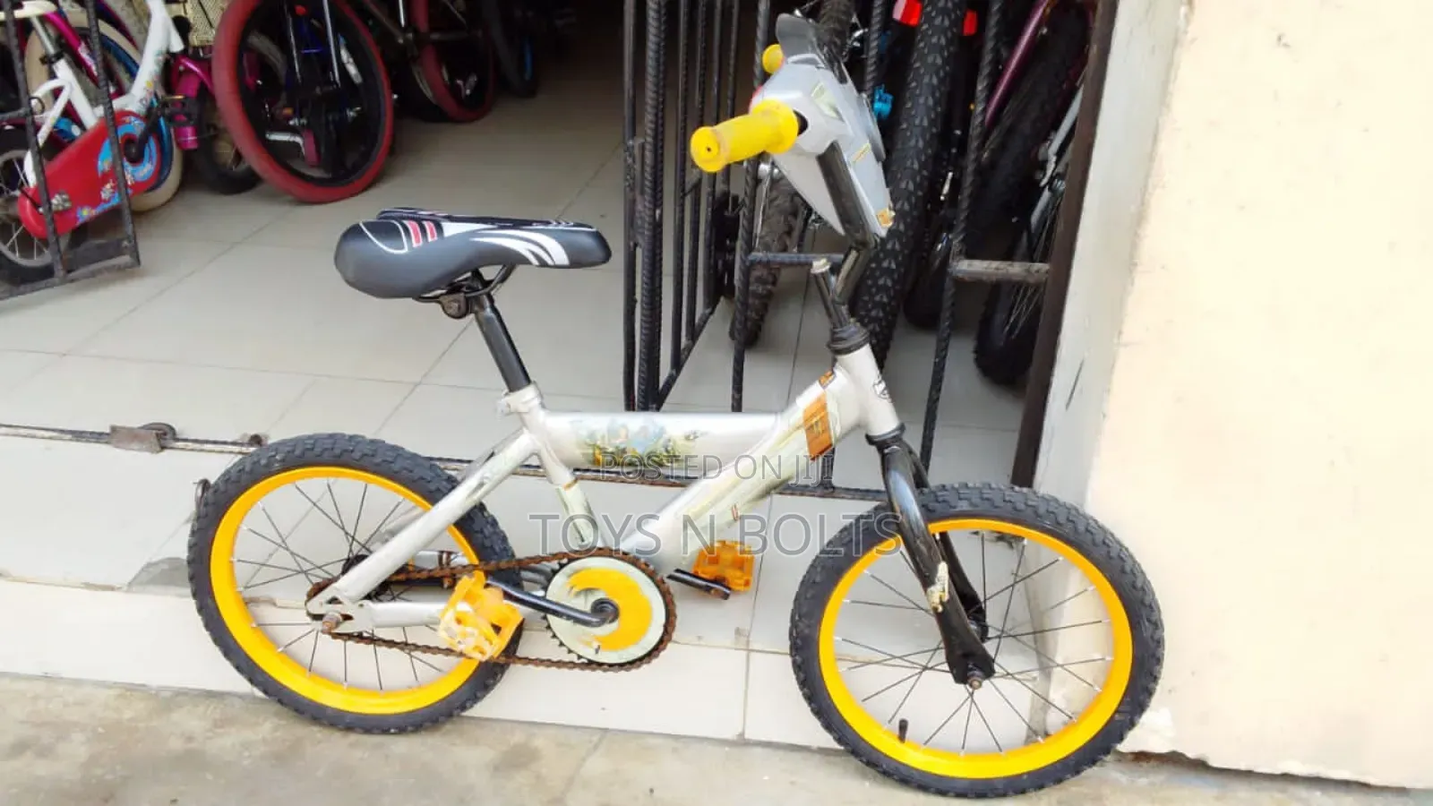 Size 16 Kids Bike Grey for Age 3 to 6