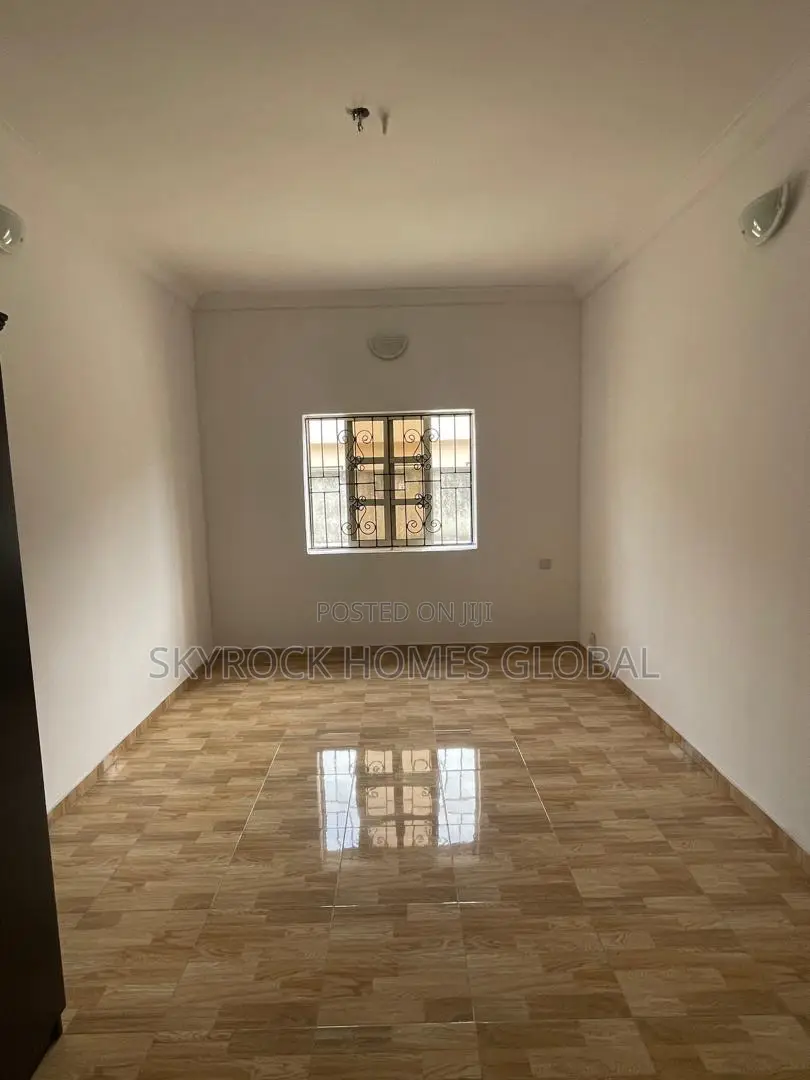 1bdrm Apartment in Agungi for rent