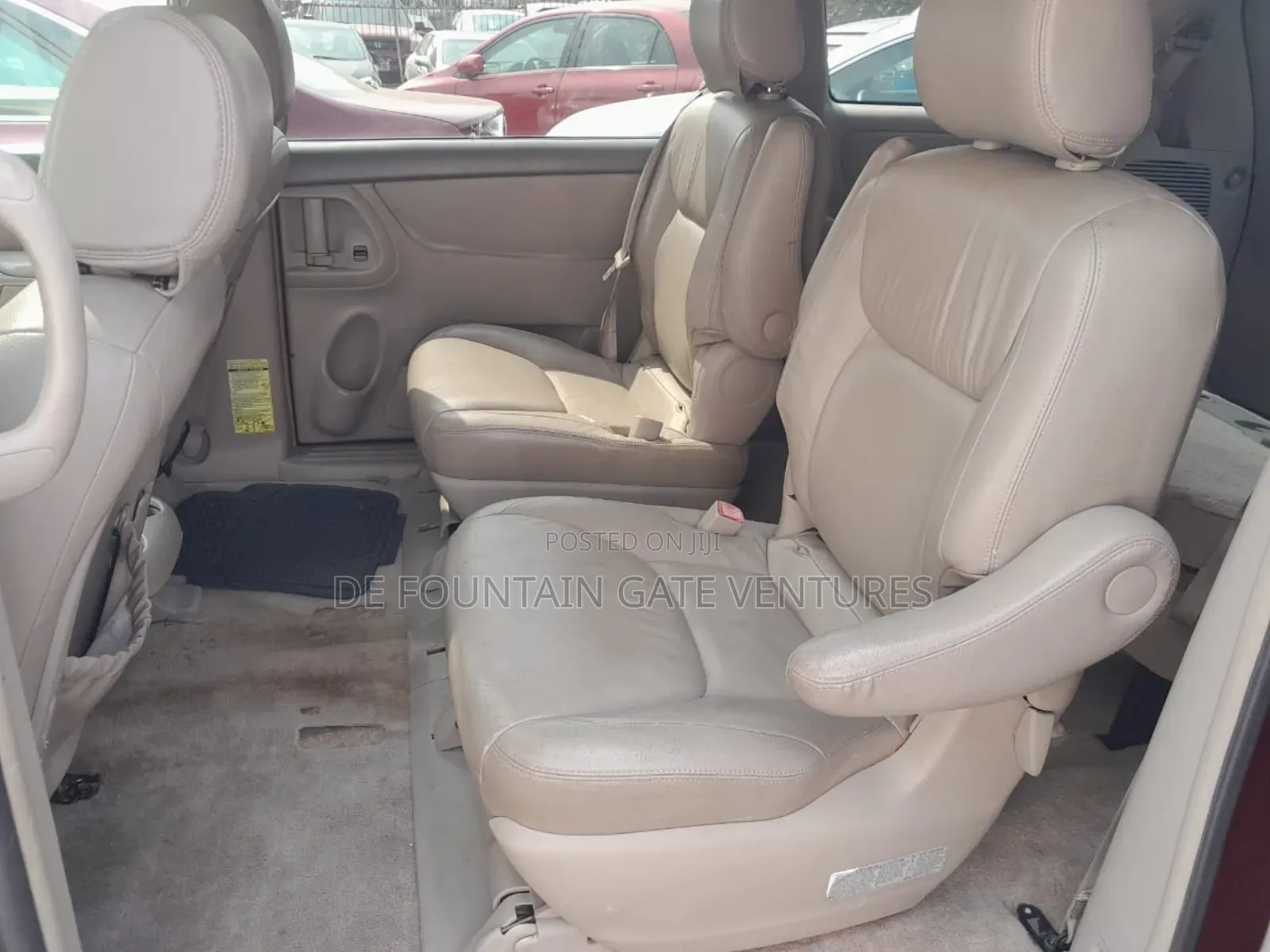 Toyota Sienna XLE FWD 2006 Red