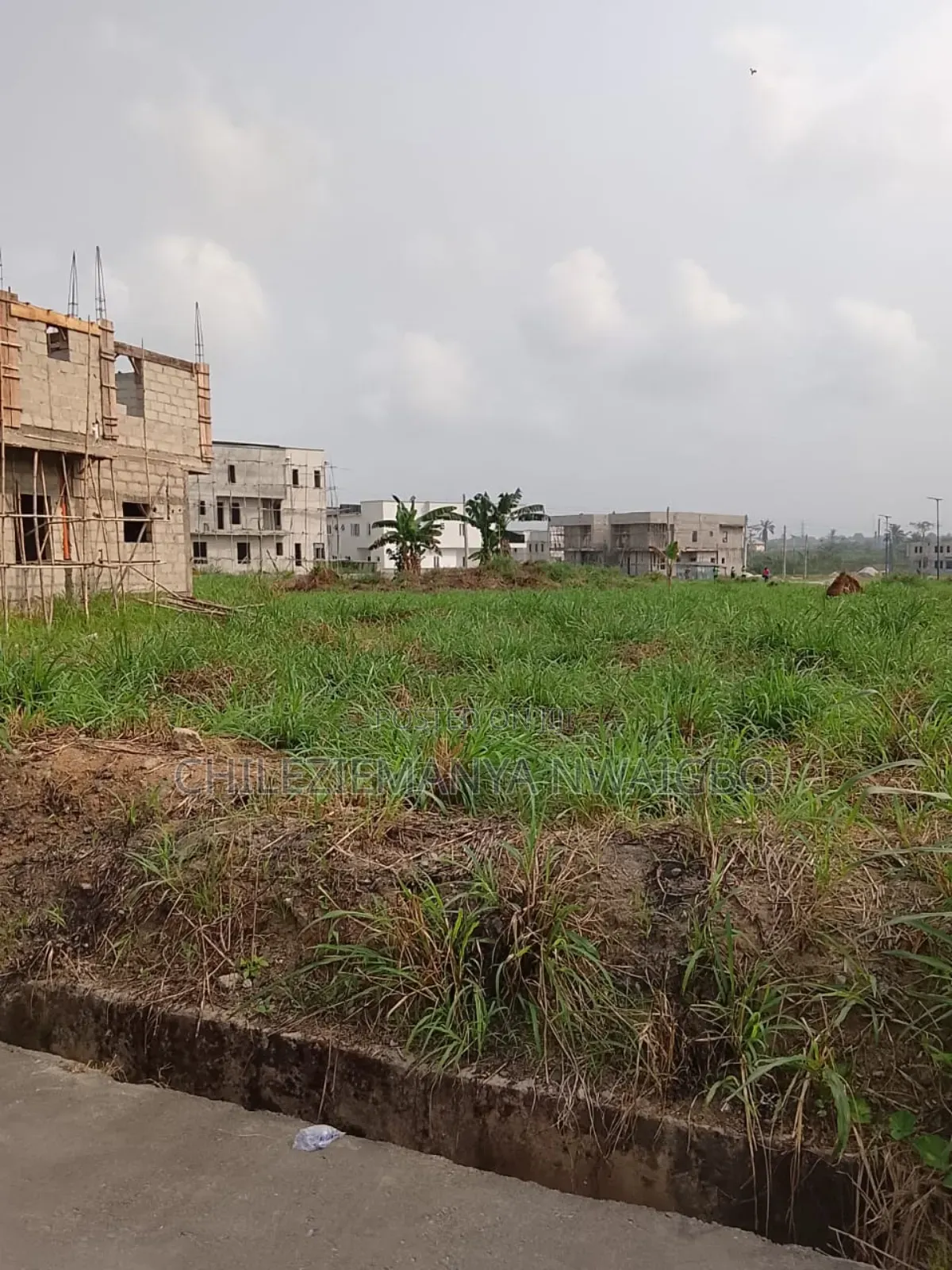 Elite! 1 Plot of Land in Goldtown Estate - Build Ur Dream Home