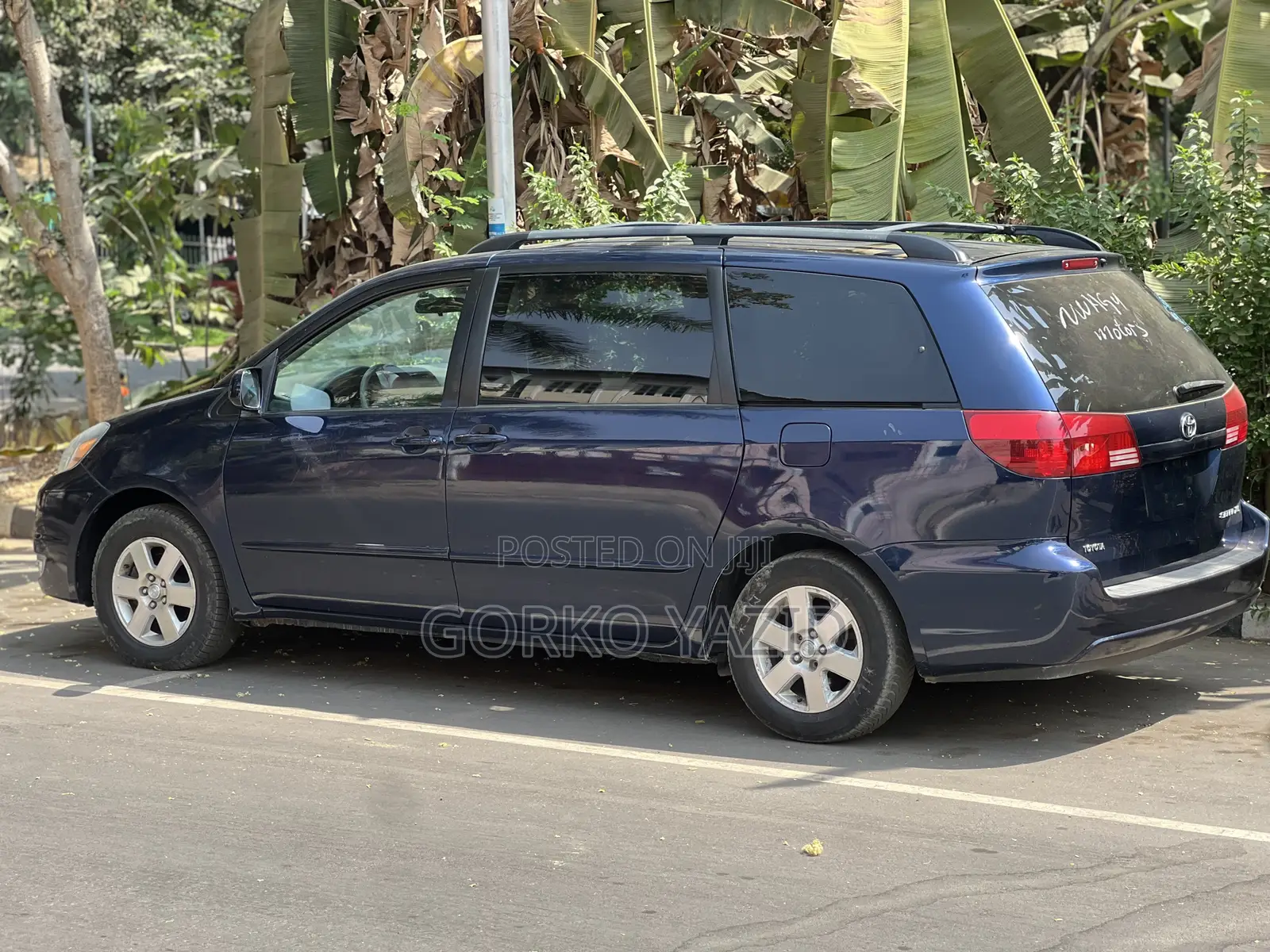 Toyota Sienna XLE 2005 Blue
