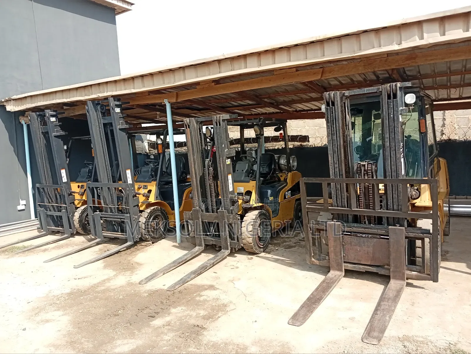 Caterpillar Forklift