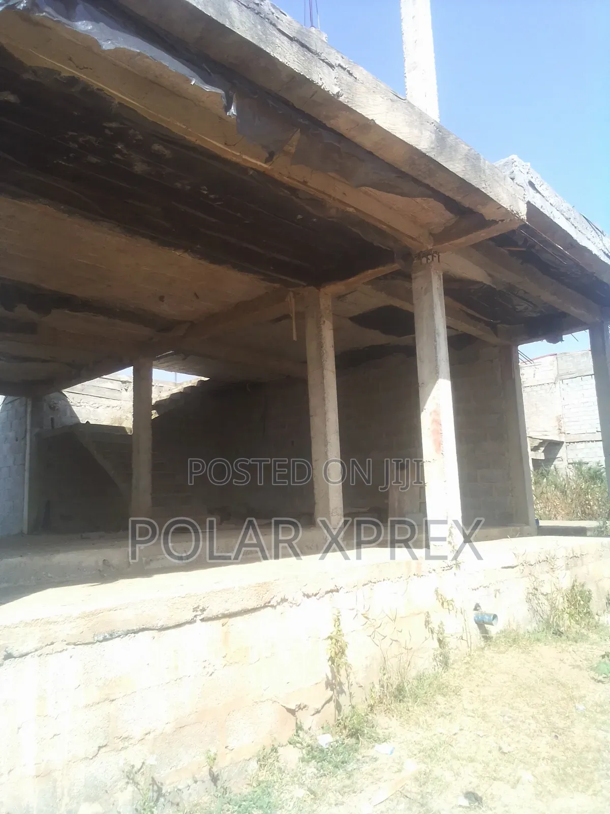 Warehouse Carcass in F01 New Market for Sale