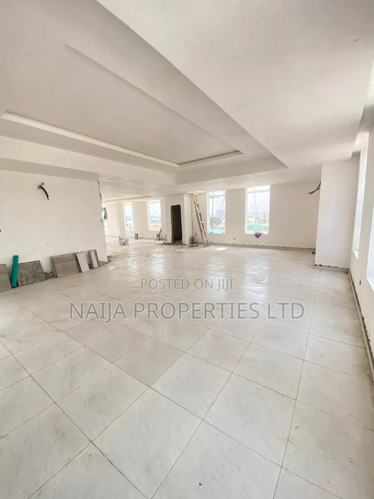 Office Space in Lekki Phase 1 at N250,000 Per SQM for Rent
