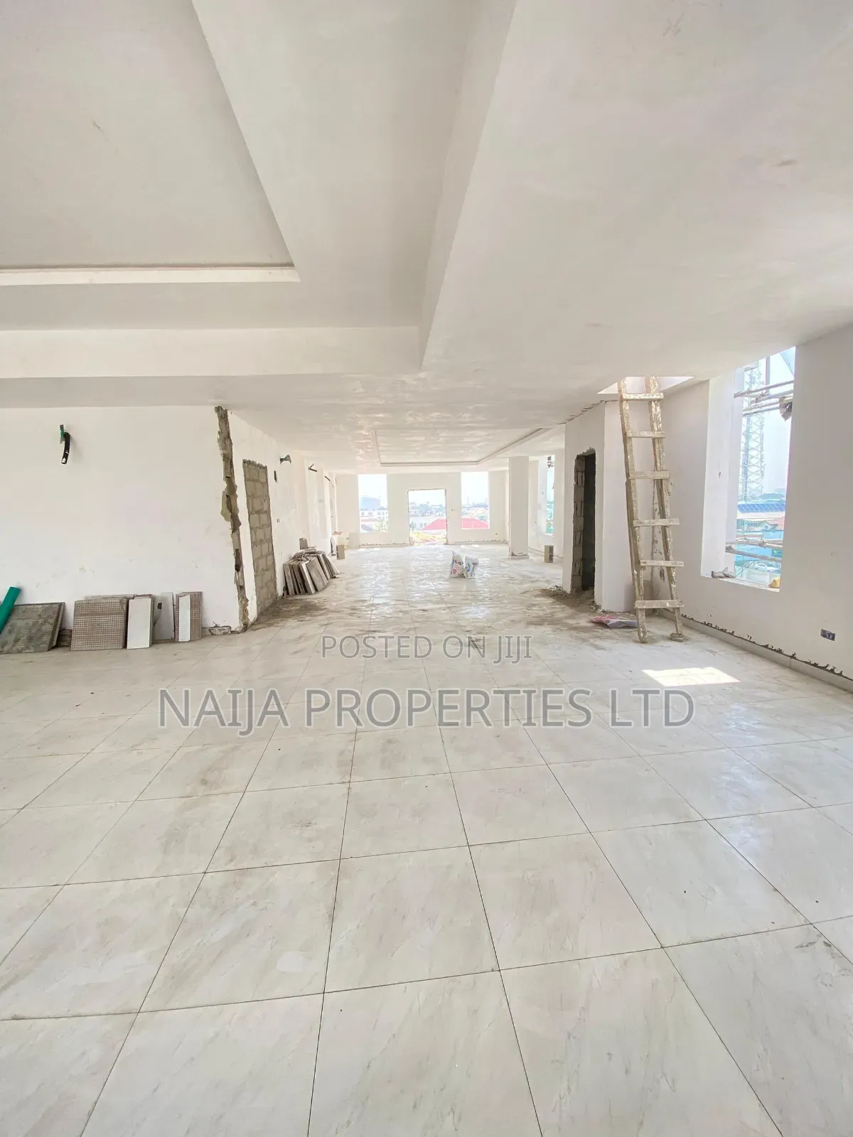 Office Space in Lekki Phase 1 at N250,000 Per SQM for Rent