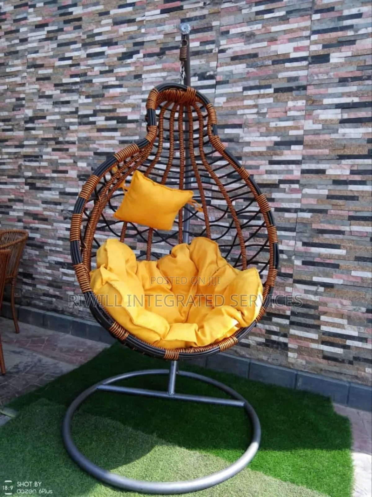 Garden Home Swing for Relaxing
