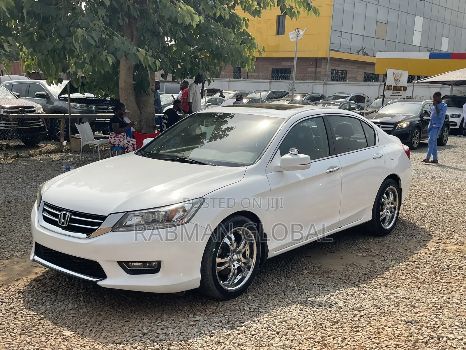 Honda Accord Touring V-6 4dr Sedan (3.5L 6cyl 6A) 2014 White