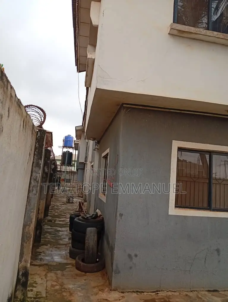 Furnished 12bdrm House in Ojodu Berger for sale