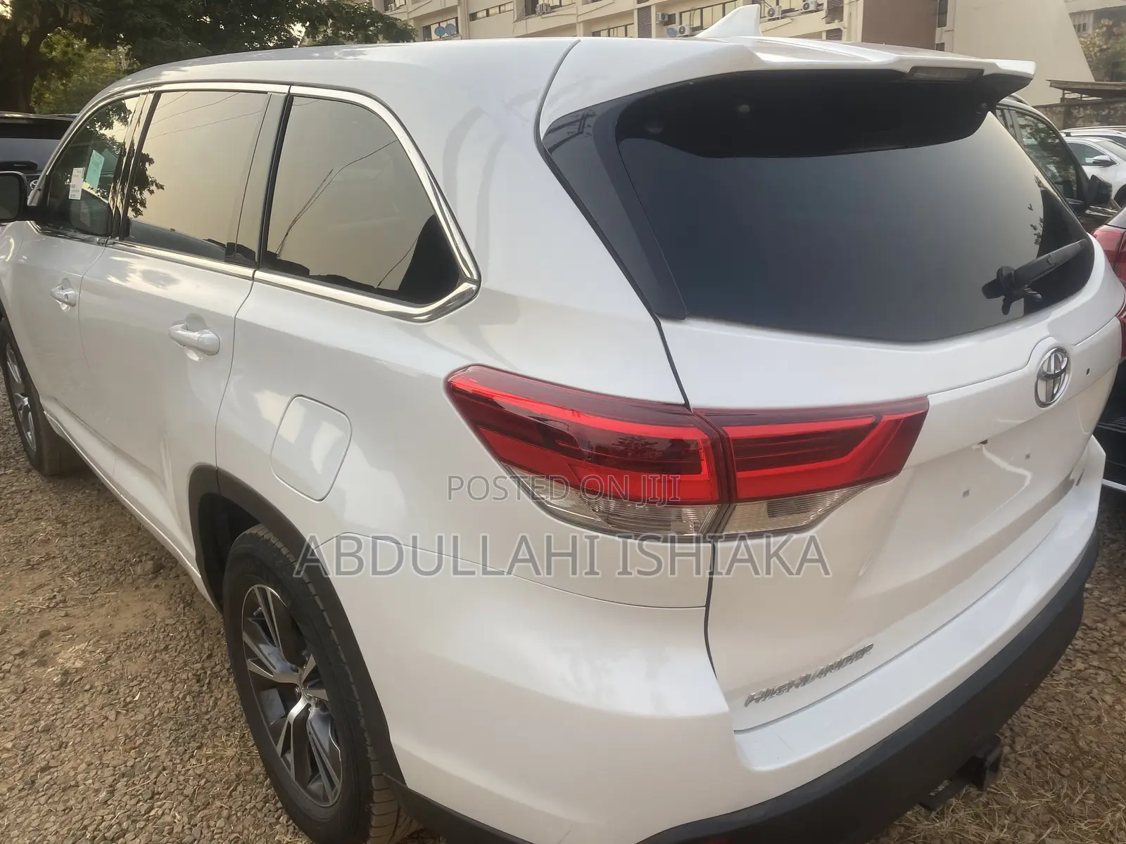 Toyota Highlander LE 4x4 V6 (3.5L 6cyl 8A) 2017 White