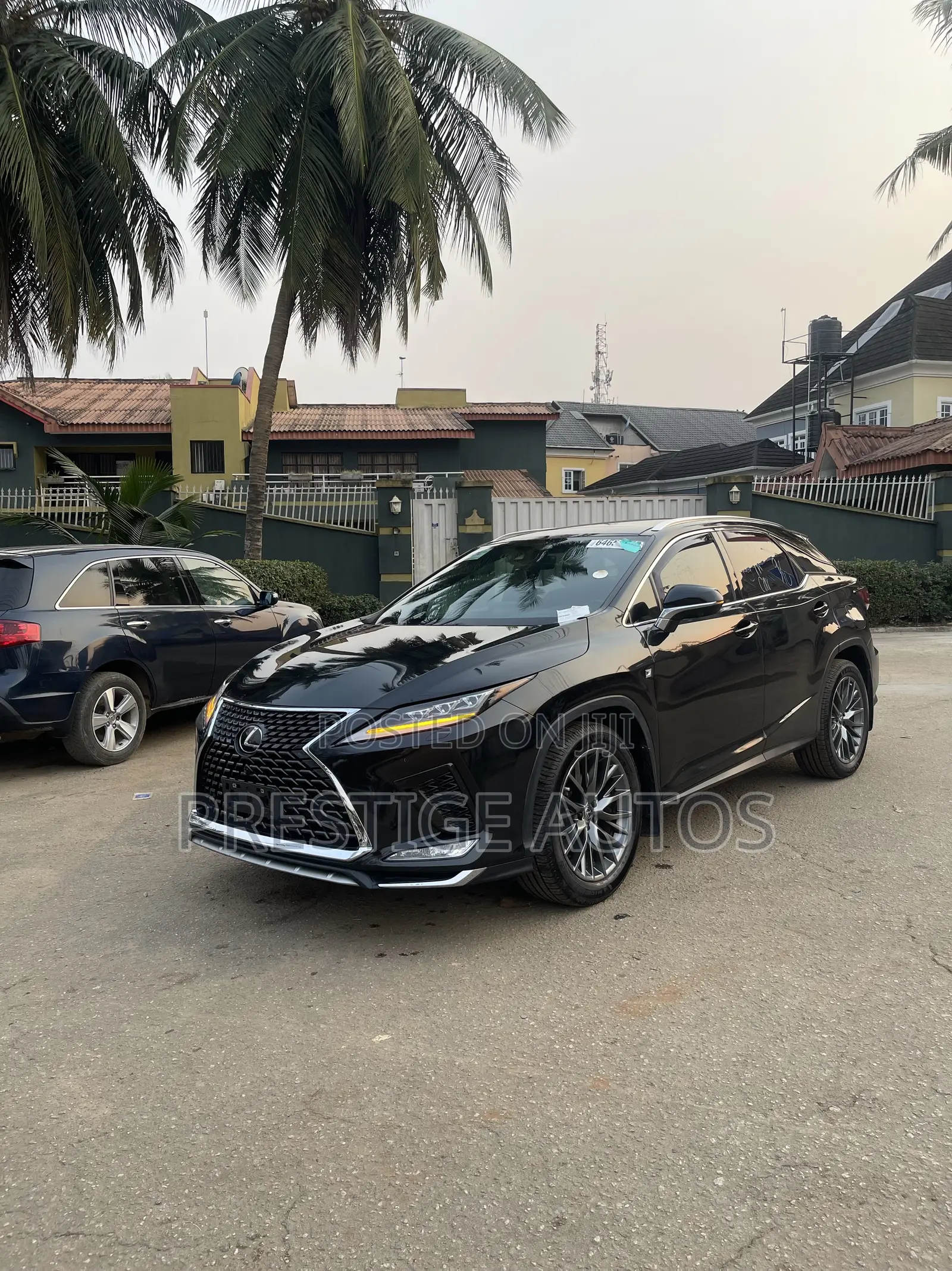 Lexus RX 2022 Black