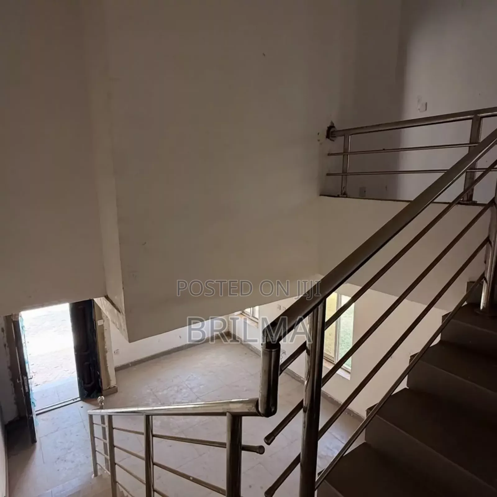 4bedrooms Semi Detached Town House