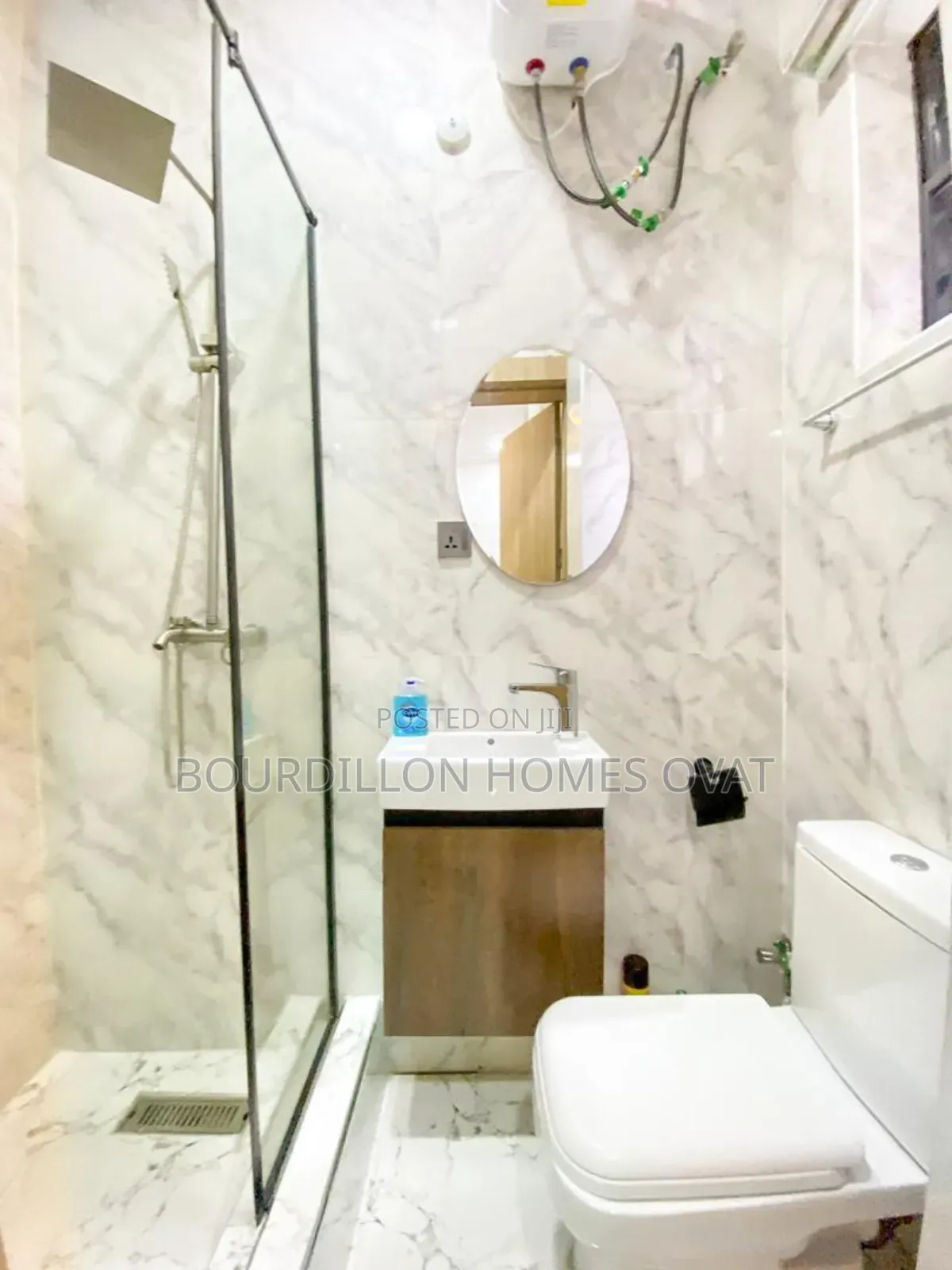 5bdrm Duplex in Ikota Villa Estate for sale