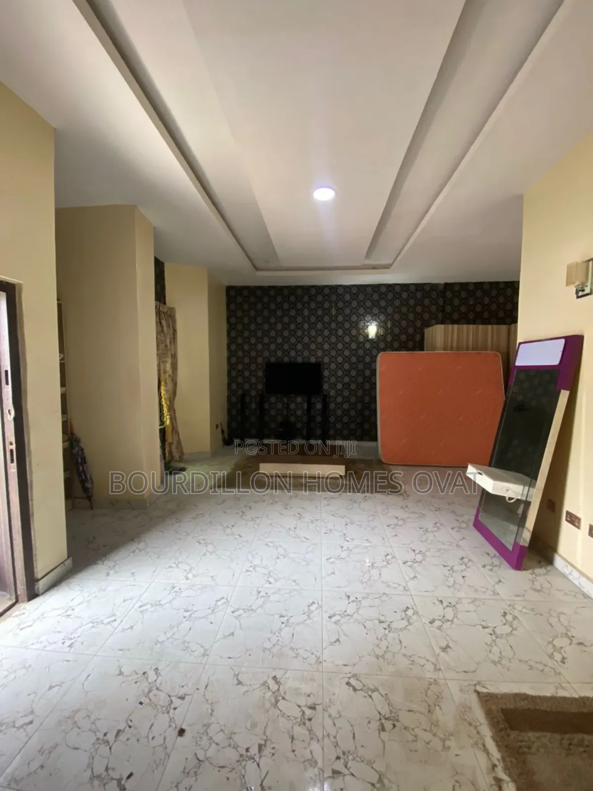 4bdrm Duplex in Ikoyi Villa Estate, Ikota for rent