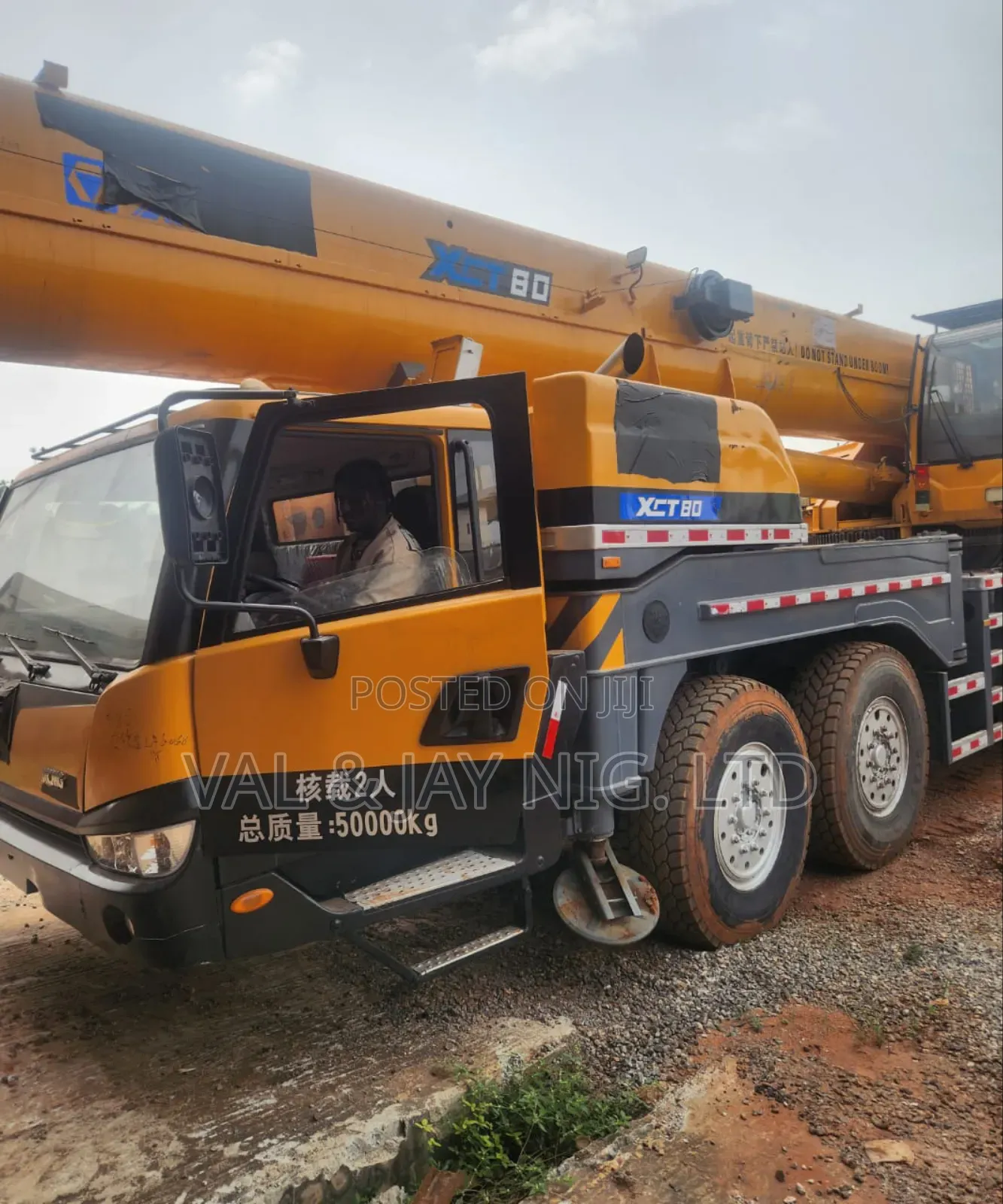 80 Tons Crane XCMG All - Terrain Motor - Foreign Use