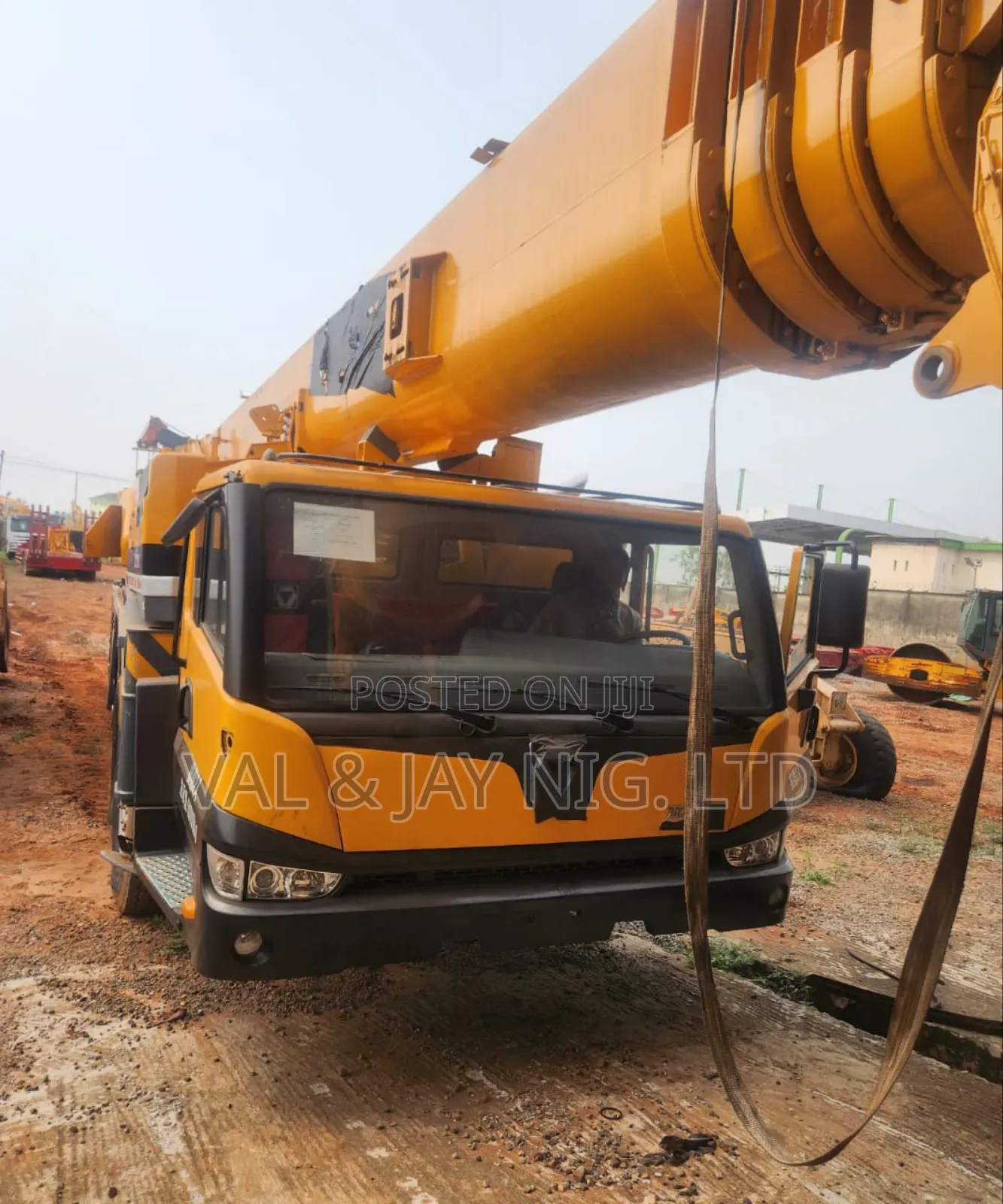 80 Tons Crane XCMG All - Terrain Motor - Foreign Use