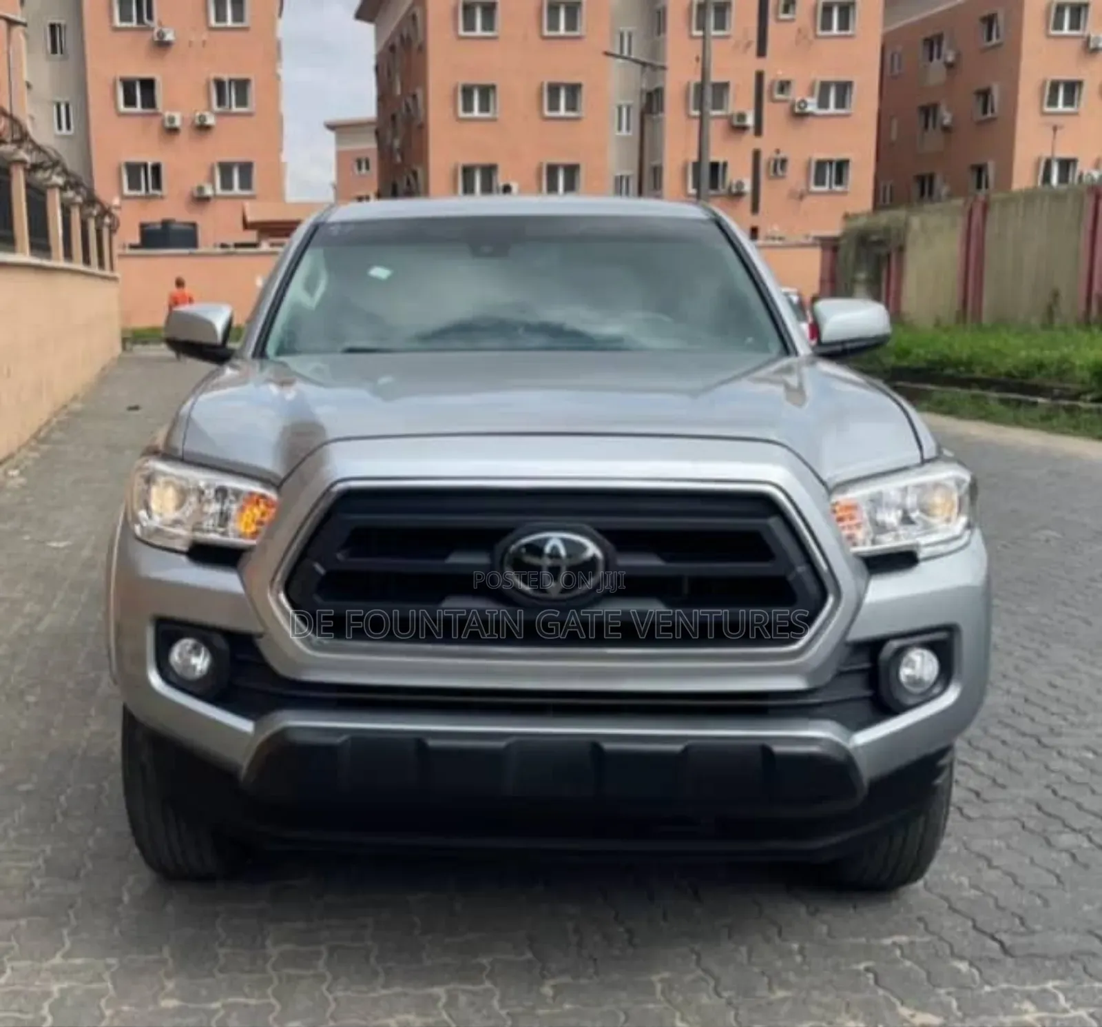Toyota Tacoma SR5 Double Cab 6' Bed V6 AT 2023 Silver