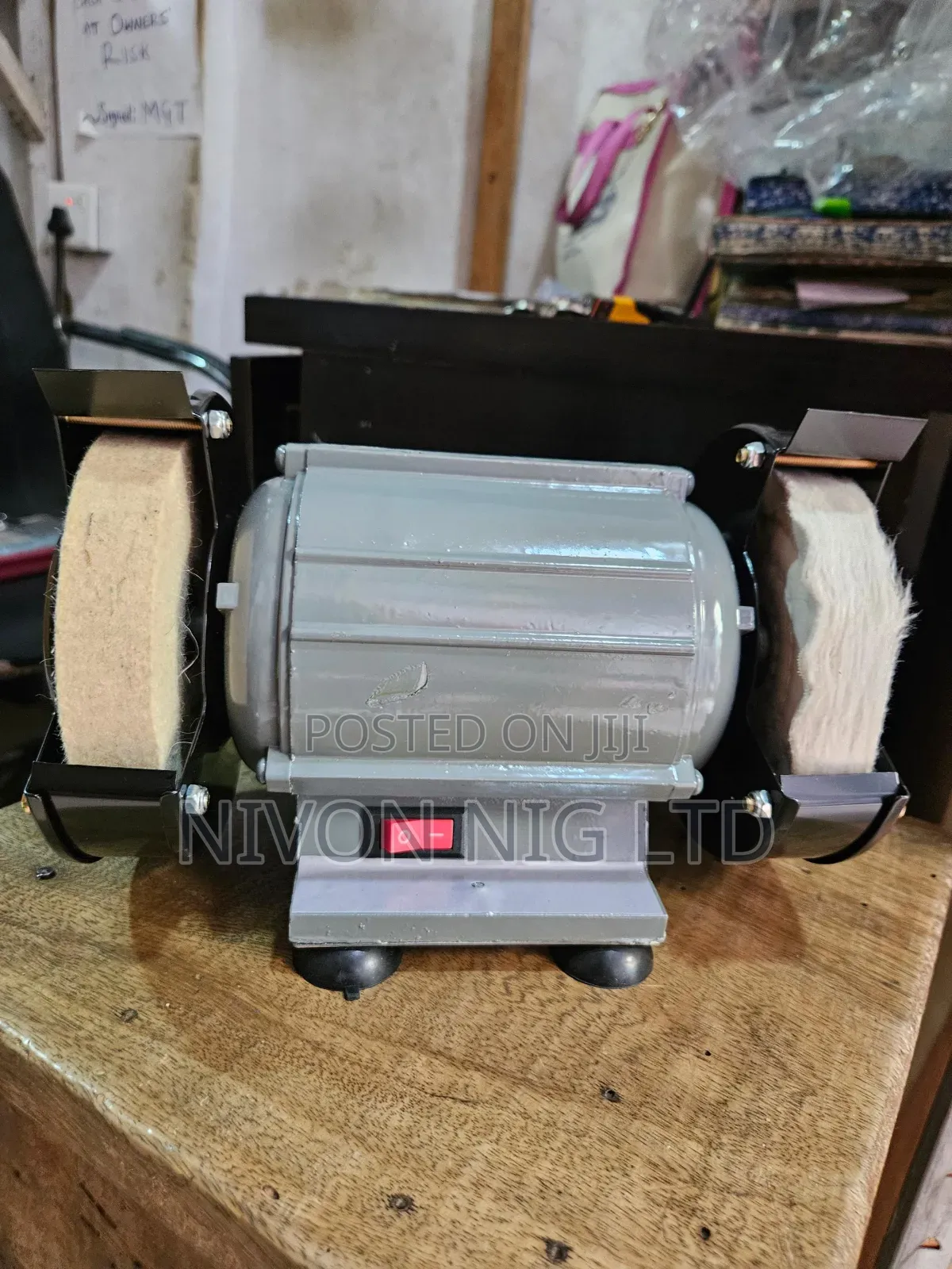 Lens Polisher
