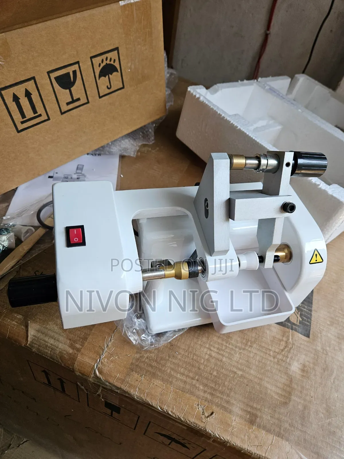 Lens Cutter