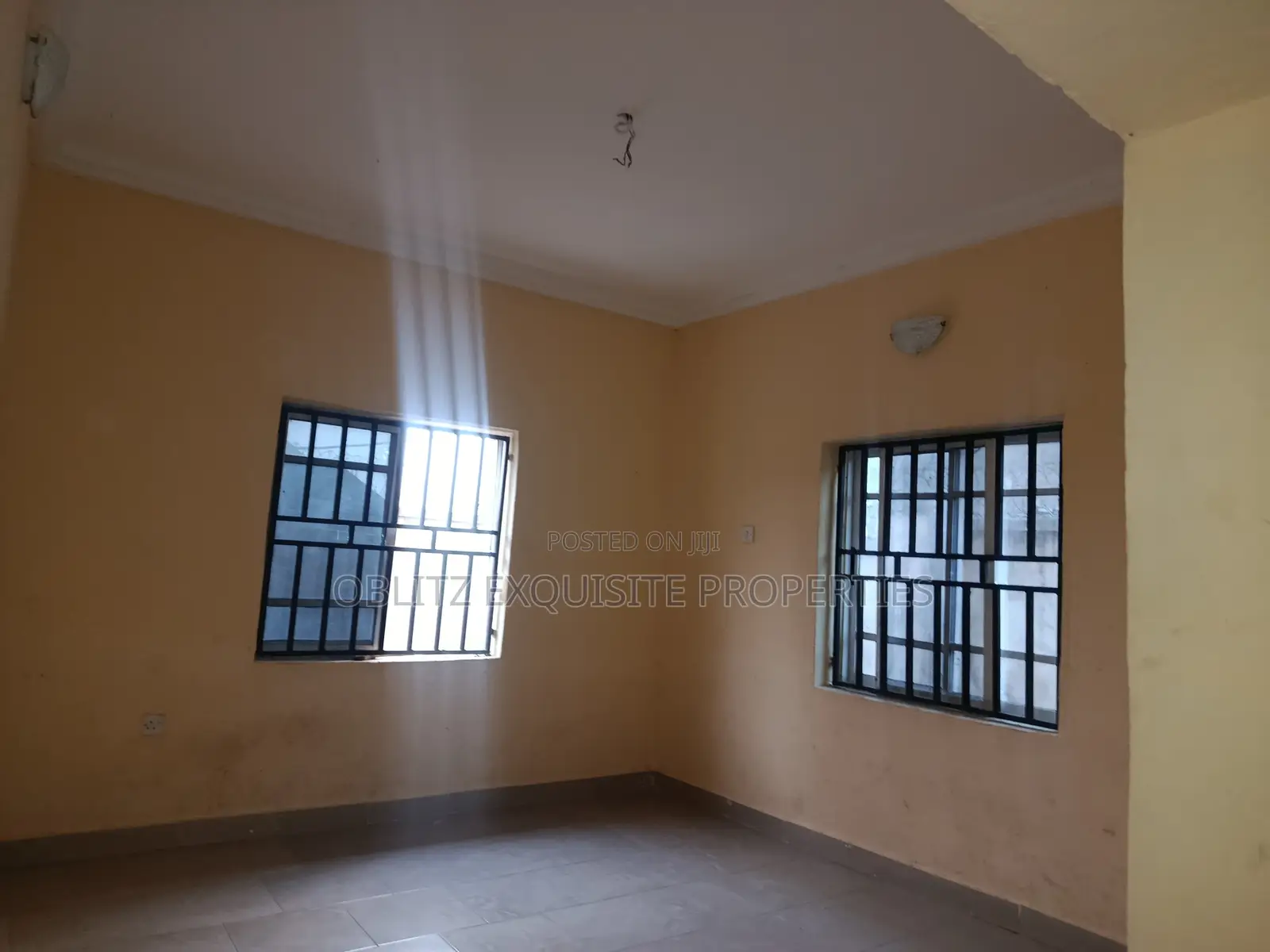 3bdrm Apartment in Pounds And Dollars, Owerri for rent